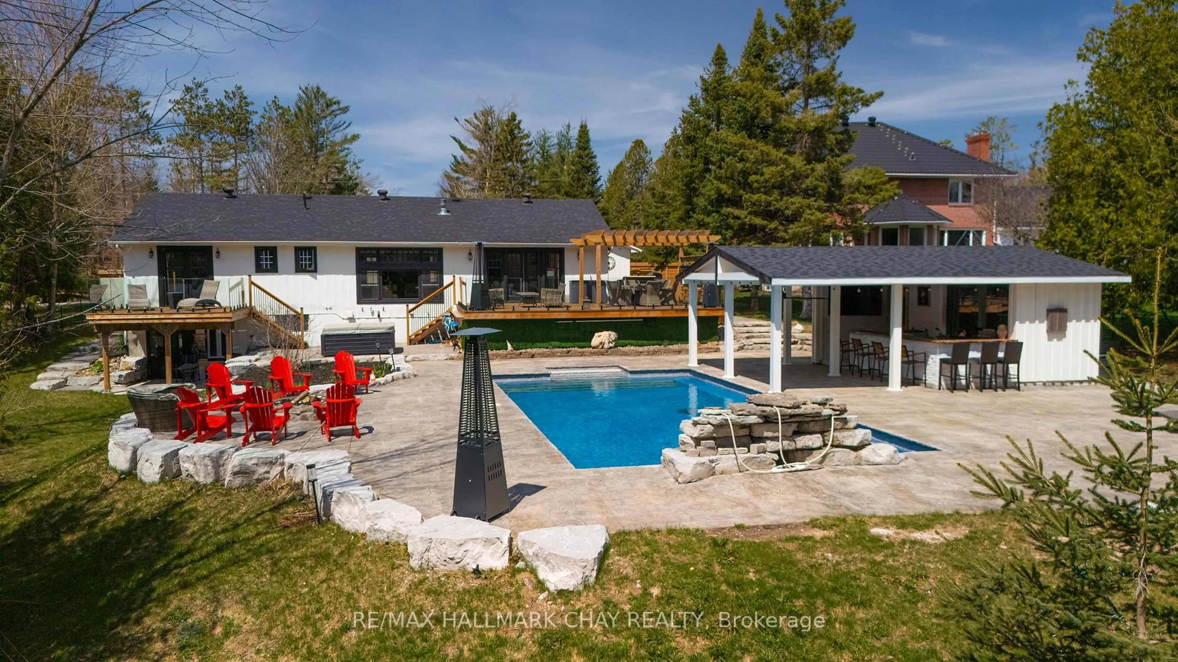 Pool for 7 Jodies Lane, Springwater Ontario L0L 1X1