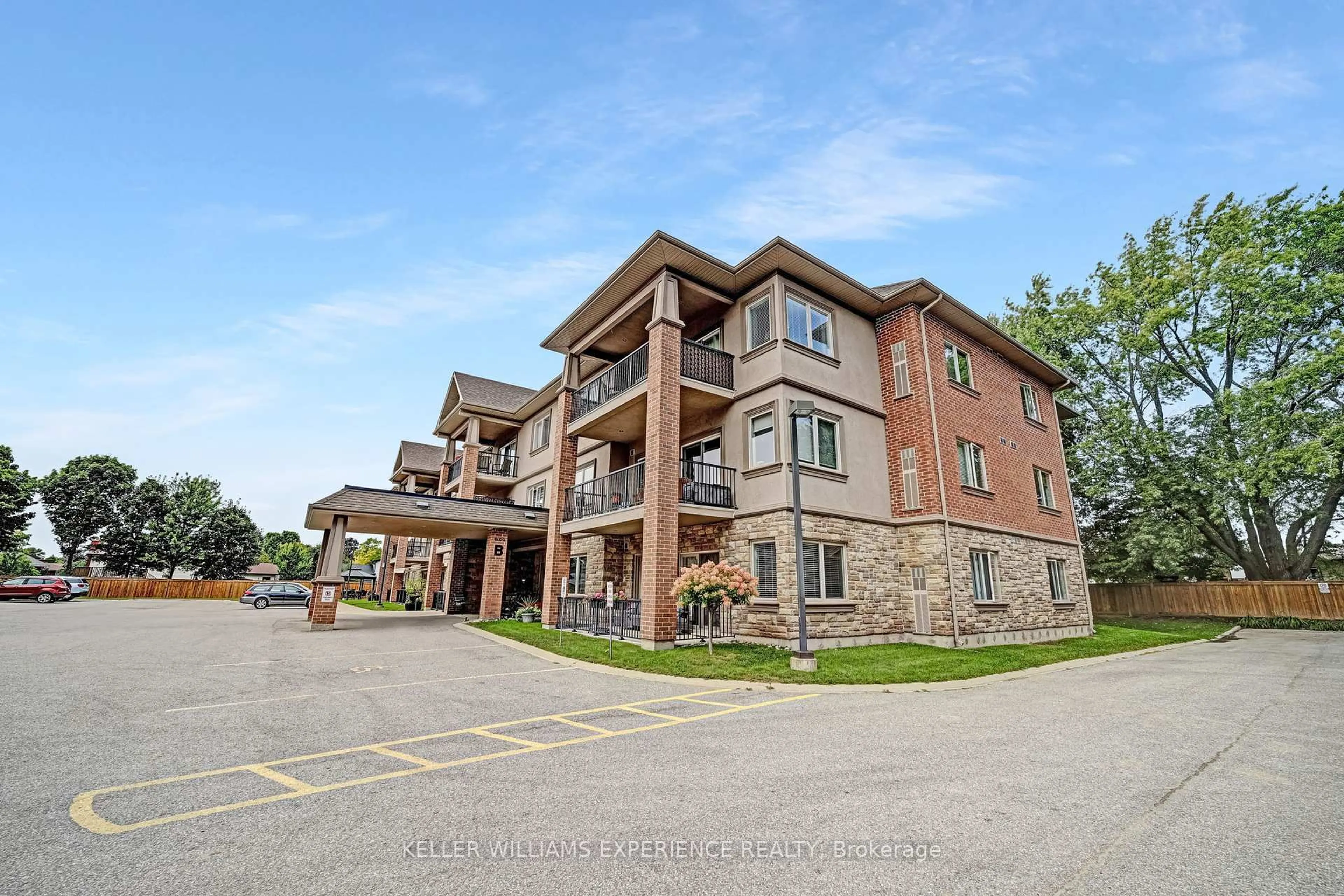 Unknown for 19B Yonge St #103, Springwater Ontario L0L 1P0