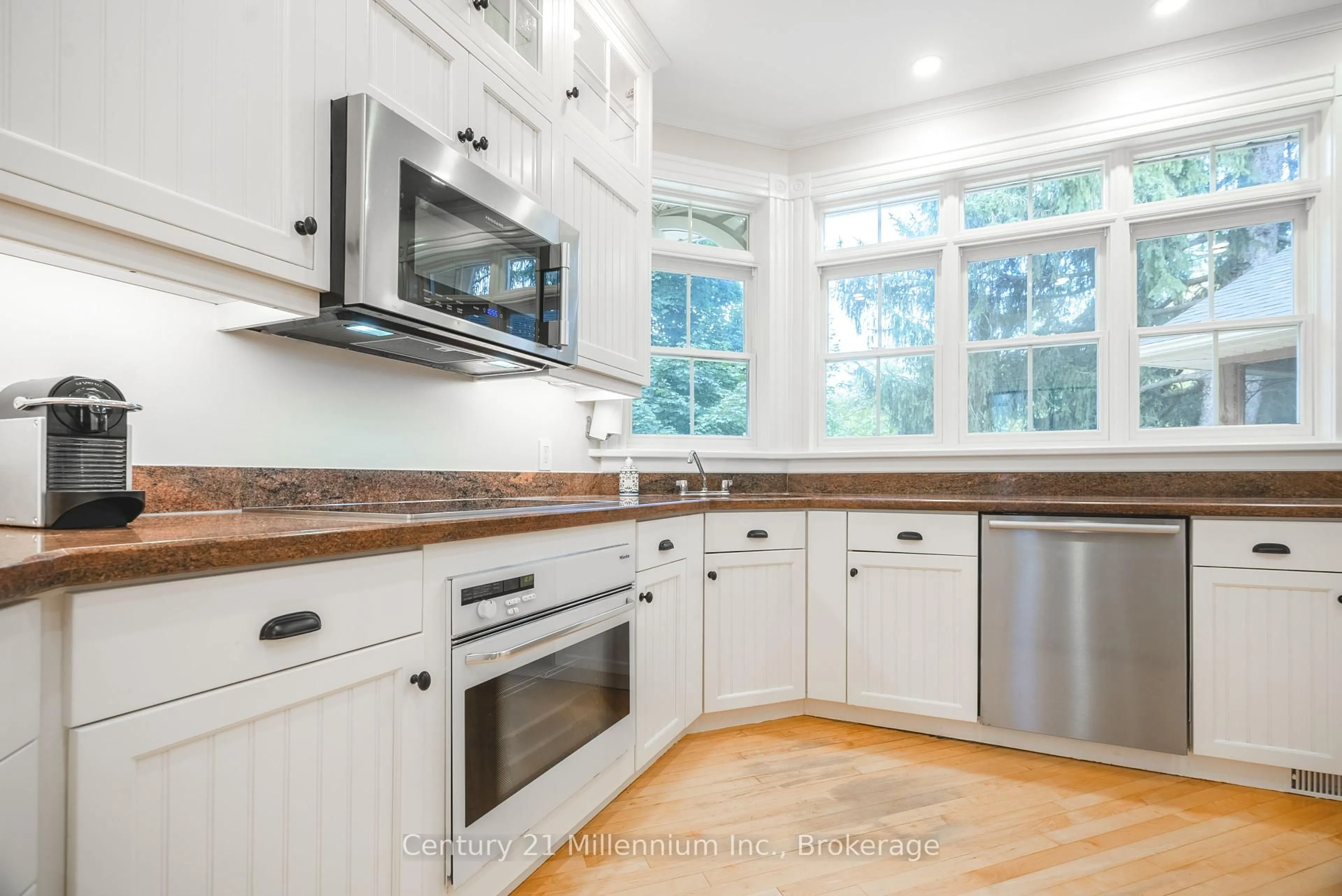 Open concept kitchen, unknown for 774 HURONTARIO St, Collingwood Ontario L9Y 0G9