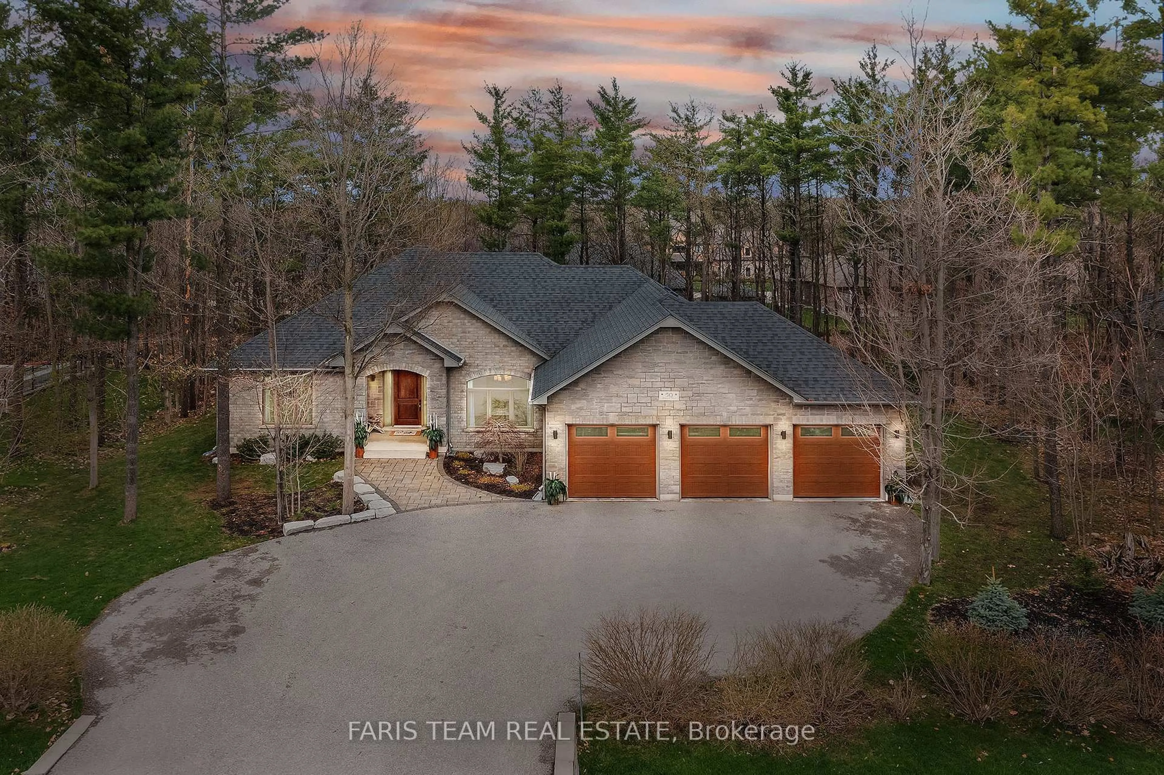 A pic from outside/outdoor area/front of a property/back of a property/a pic from drone, unknown for 50 Mennill Dr, Springwater Ontario L9X 0J2