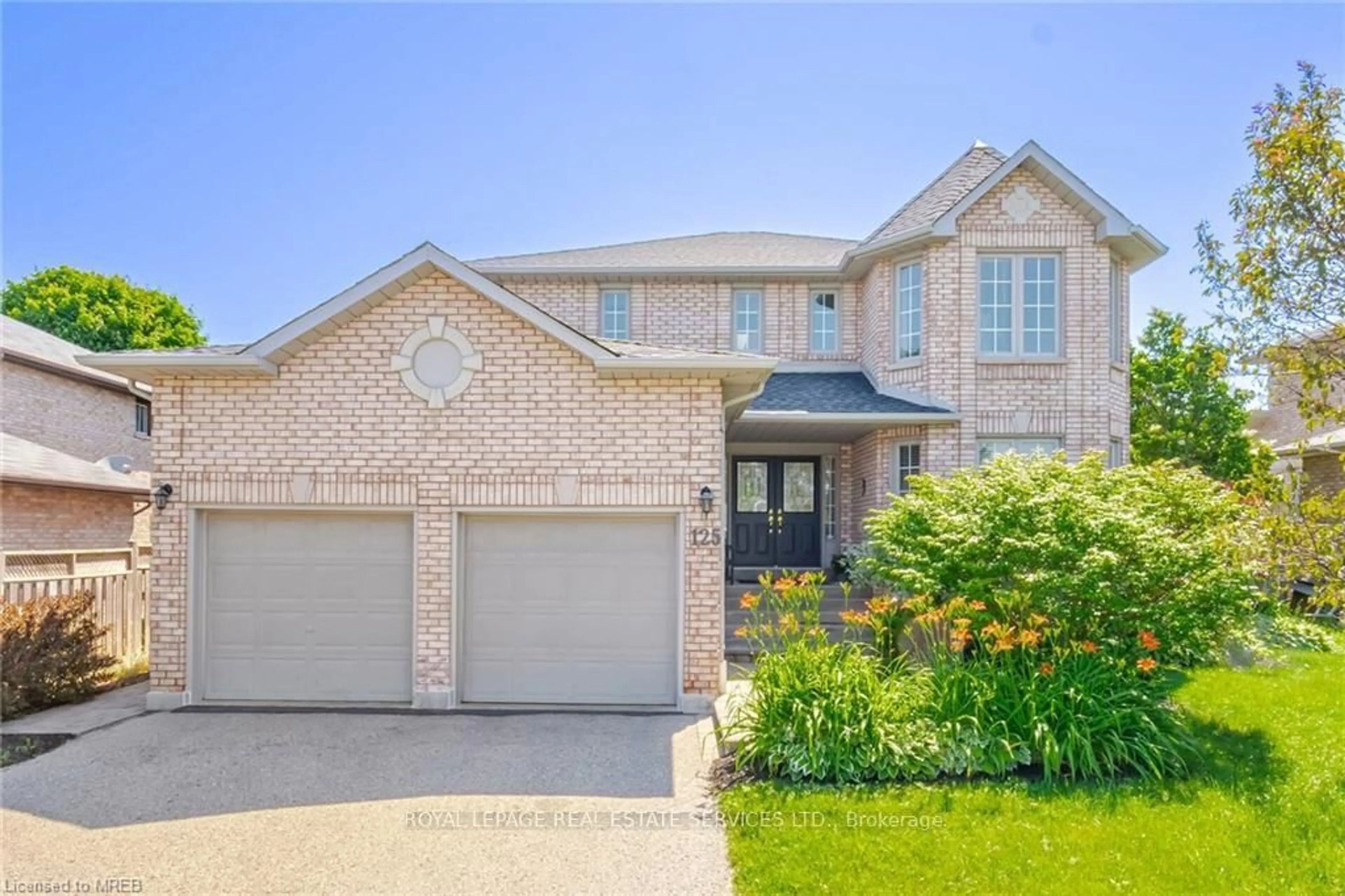 Home with brick exterior material, street for 125 Ferndale Dr, Barrie Ontario L4N 6Y6