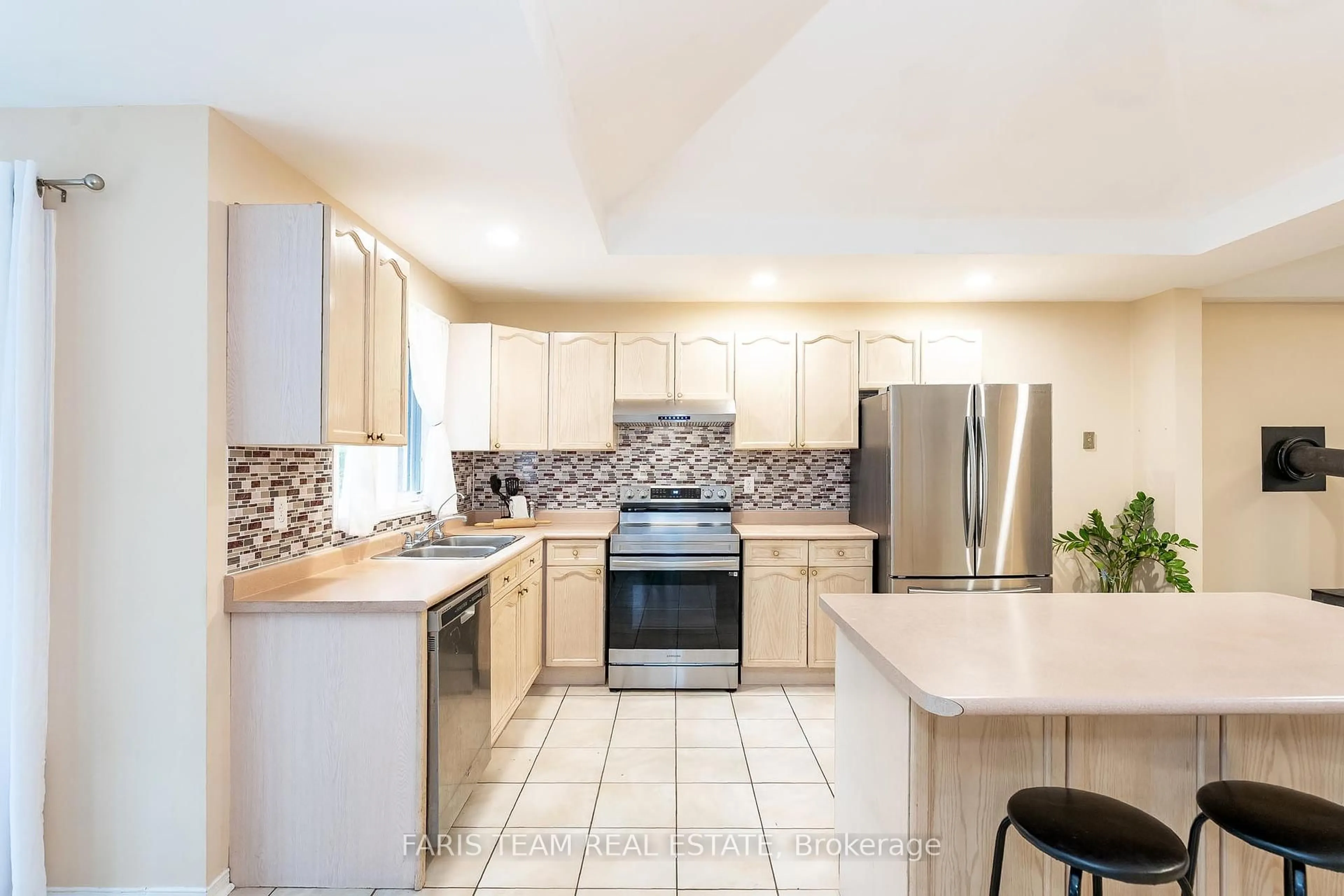 Open concept kitchen, ceramic/tile floor for 64 Nadia Cres, Tiny Ontario L0L 2T0
