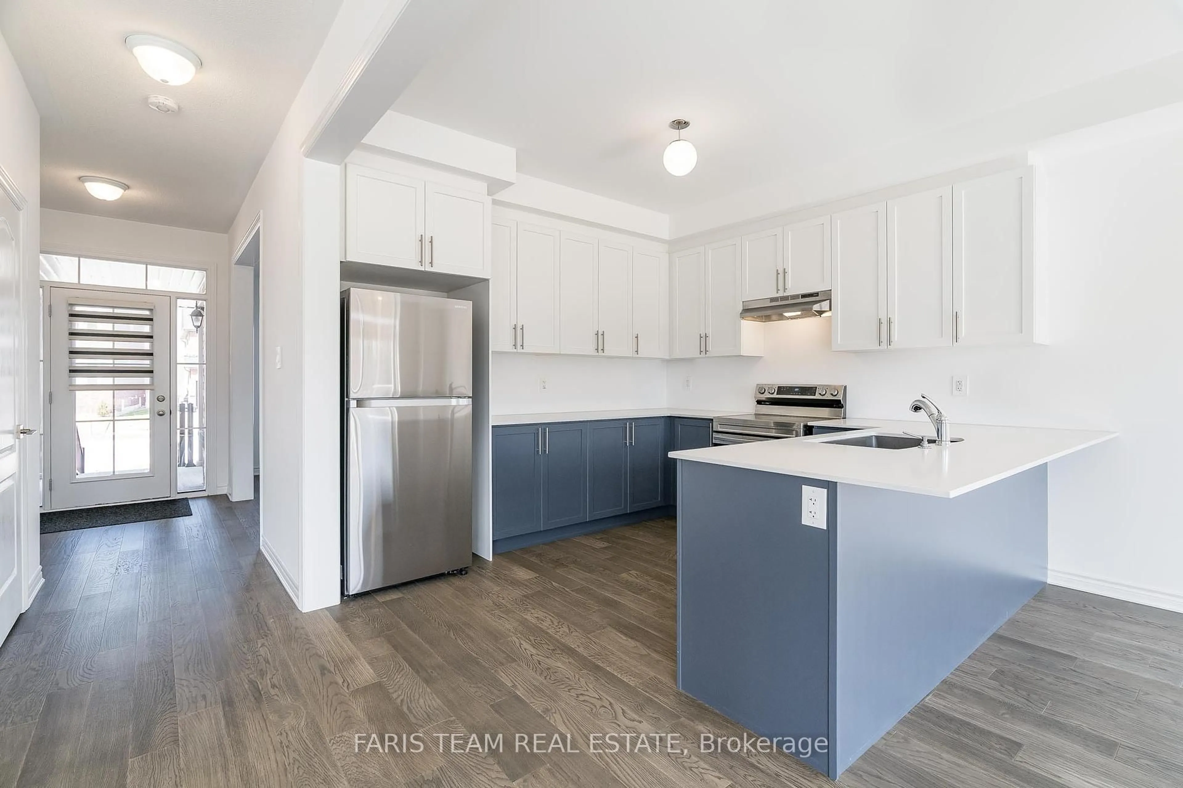 Open concept kitchen, unknown for 48 Tracey Lane, Collingwood Ontario L9Y 3Y2
