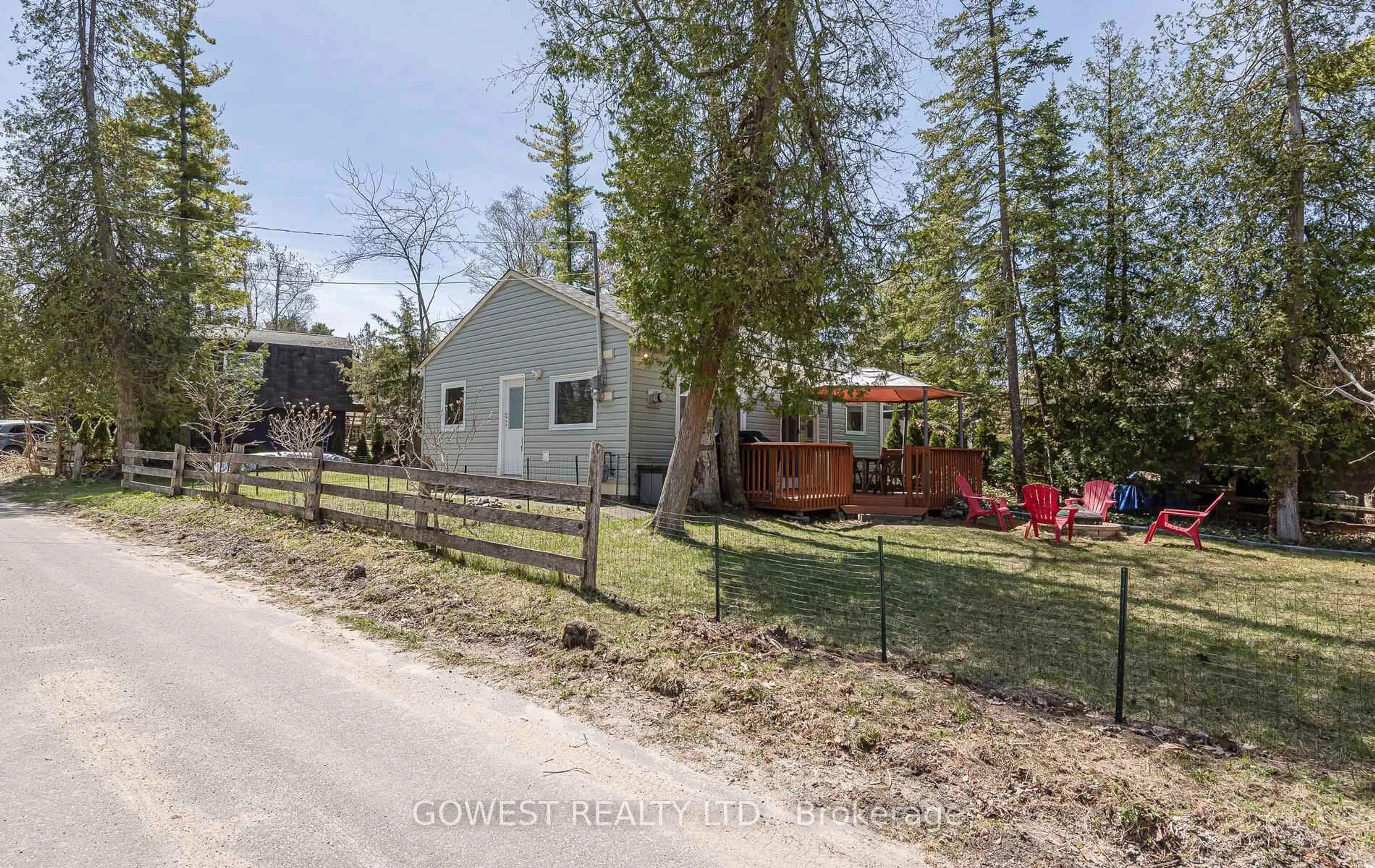A pic from outside/outdoor area/front of a property/back of a property/a pic from drone, street for 2137 Shore Lane, Wasaga Beach Ontario L9Z 2X7