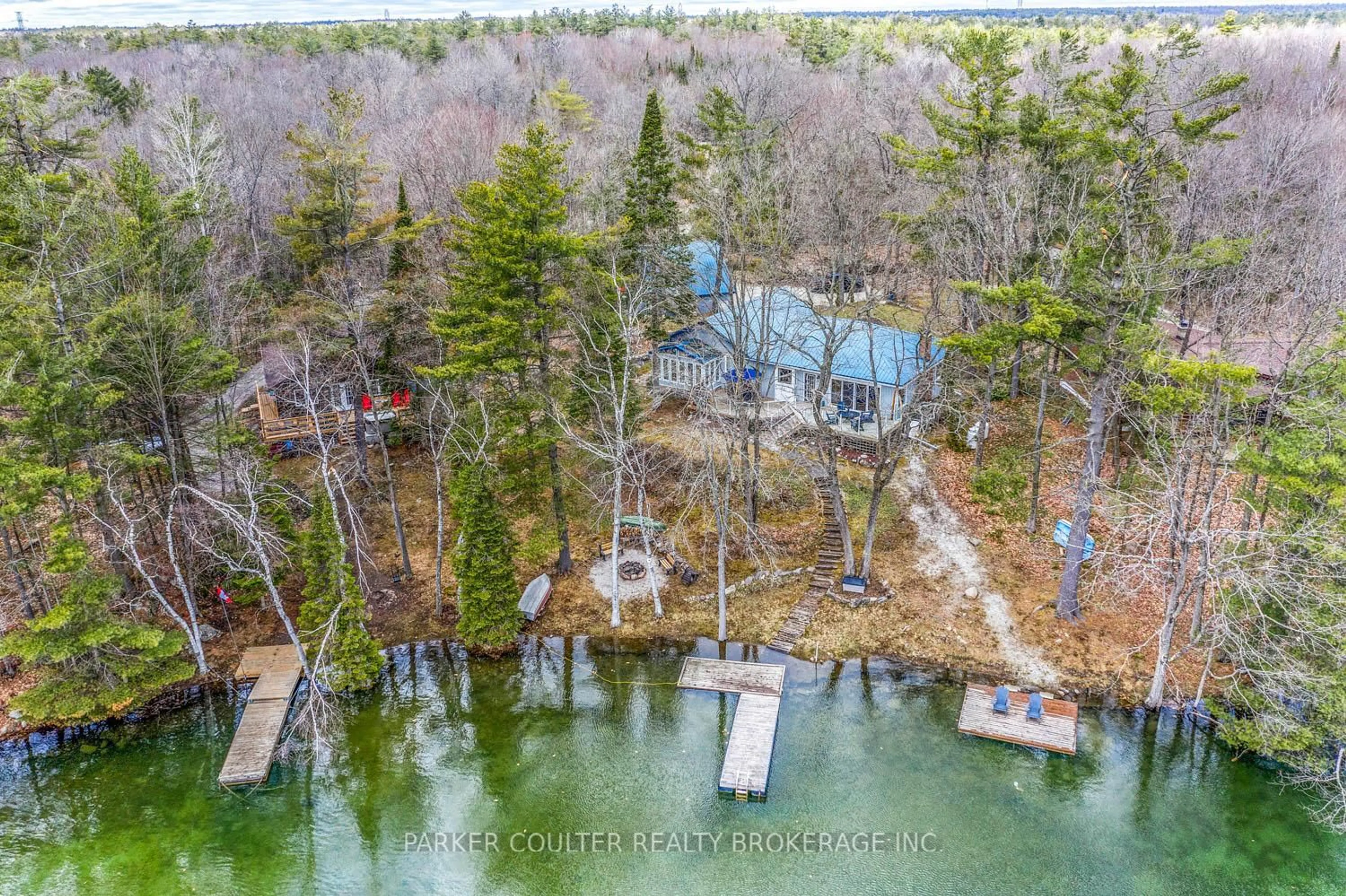 A pic from outside/outdoor area/front of a property/back of a property/a pic from drone, water/lake/river/ocean view for 3183 Green River Dr, Severn Ontario L0K 2B0