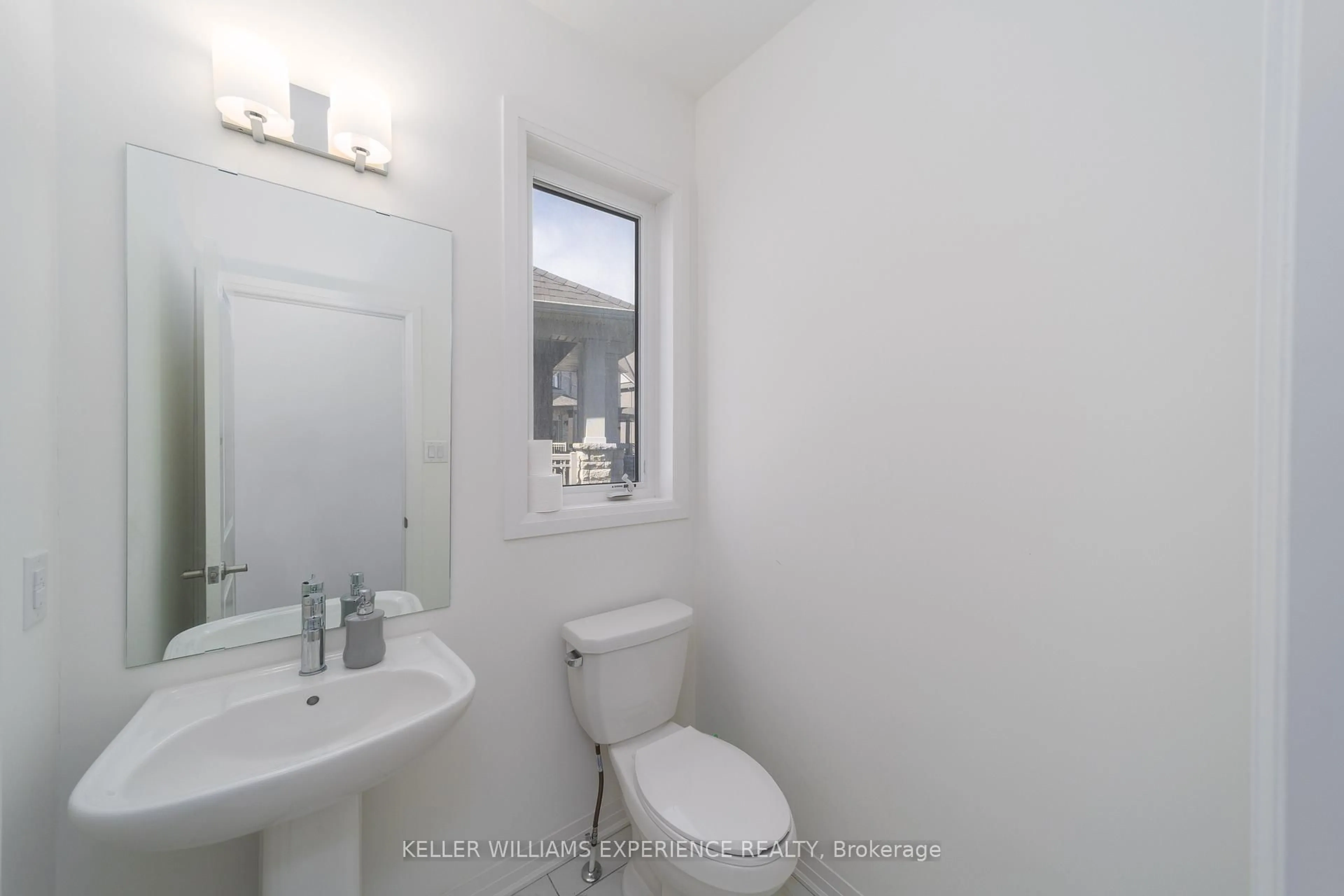 Standard bathroom, unknown for 55 Kirkwood Way, Barrie Ontario L9J 0K7