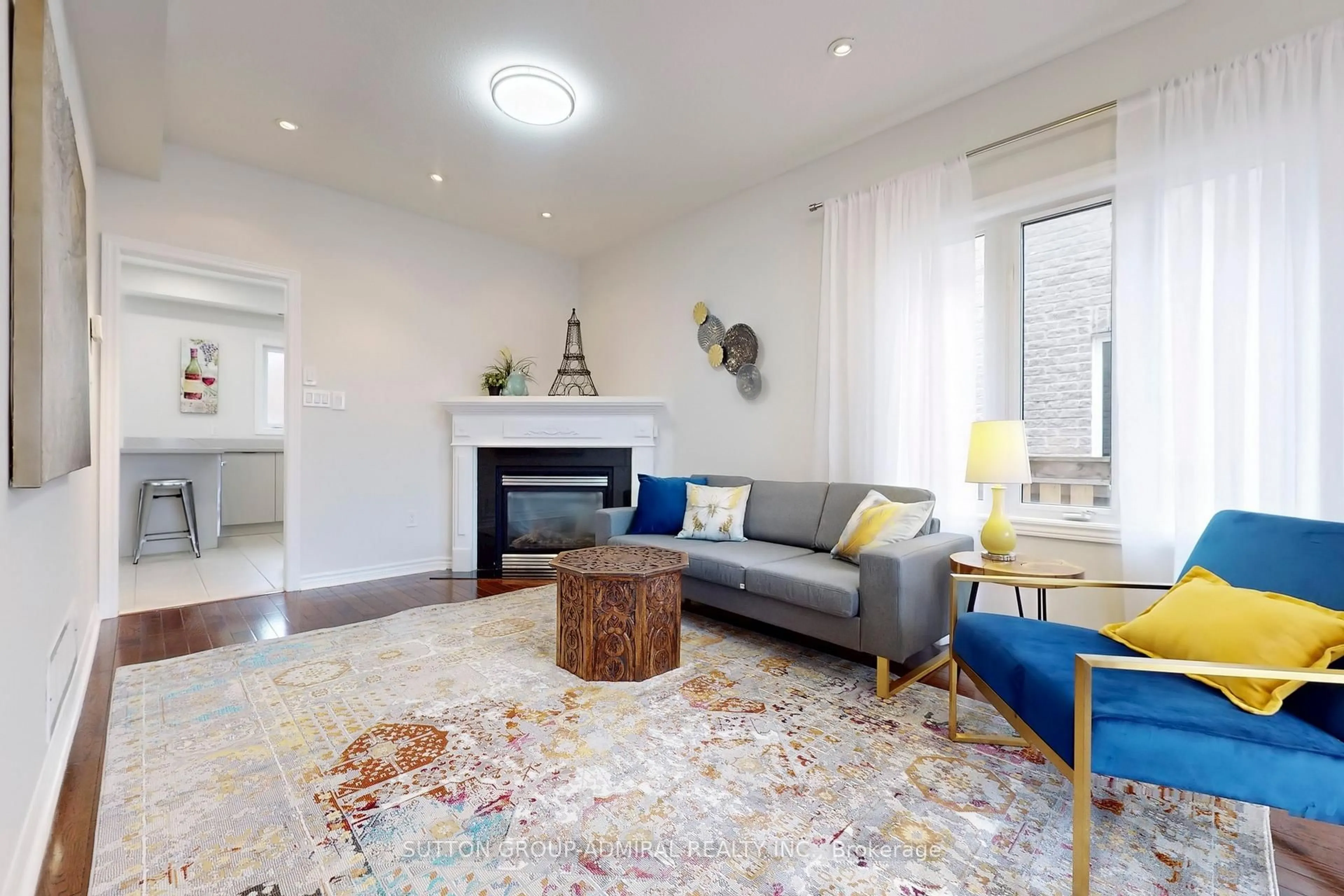 Living room with furniture, unknown for 267 Country Lane, Barrie Ontario L4N 0Y3
