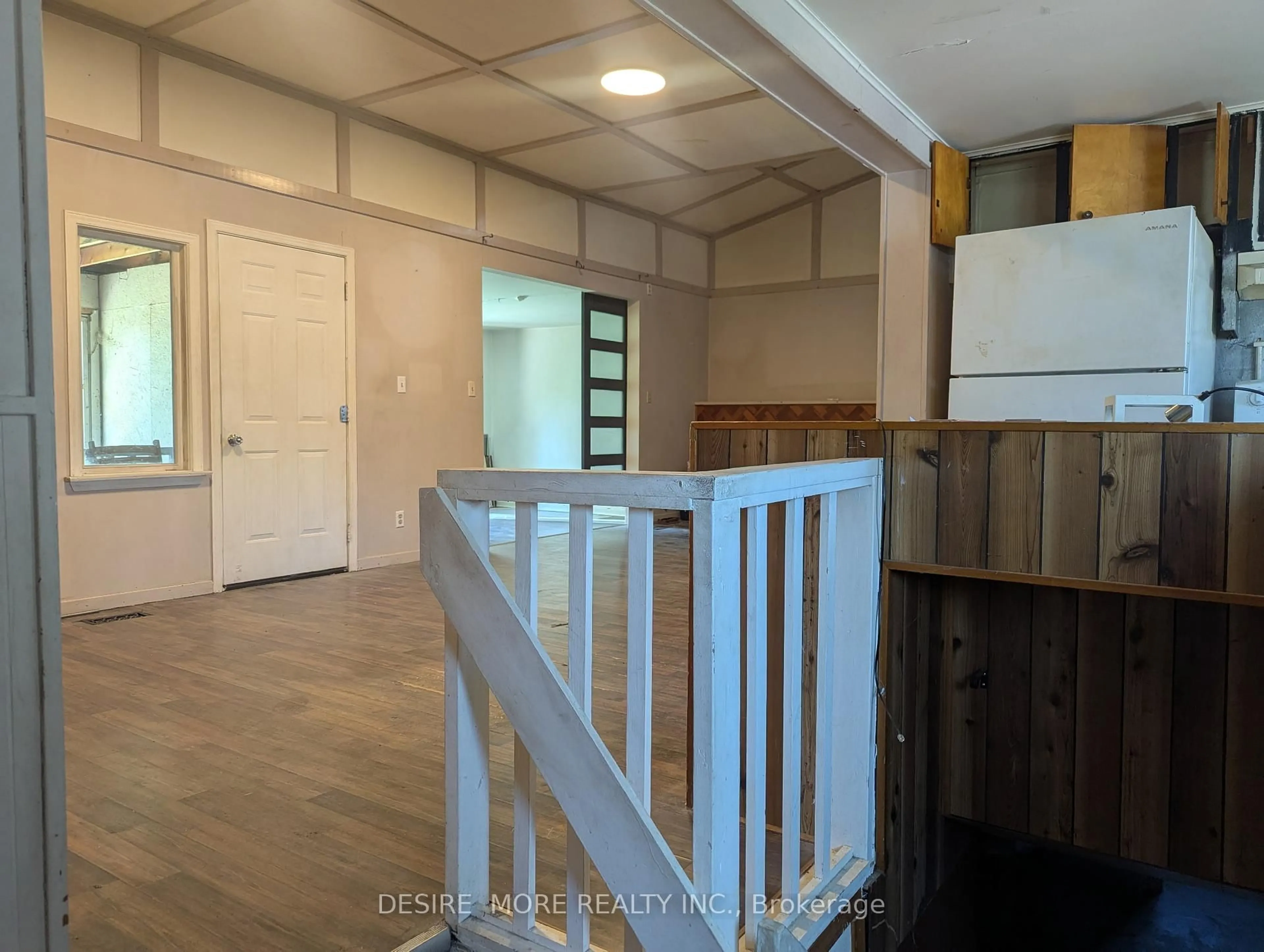 Unknown for 366 Yonge St, Barrie Ontario L4N 4C8