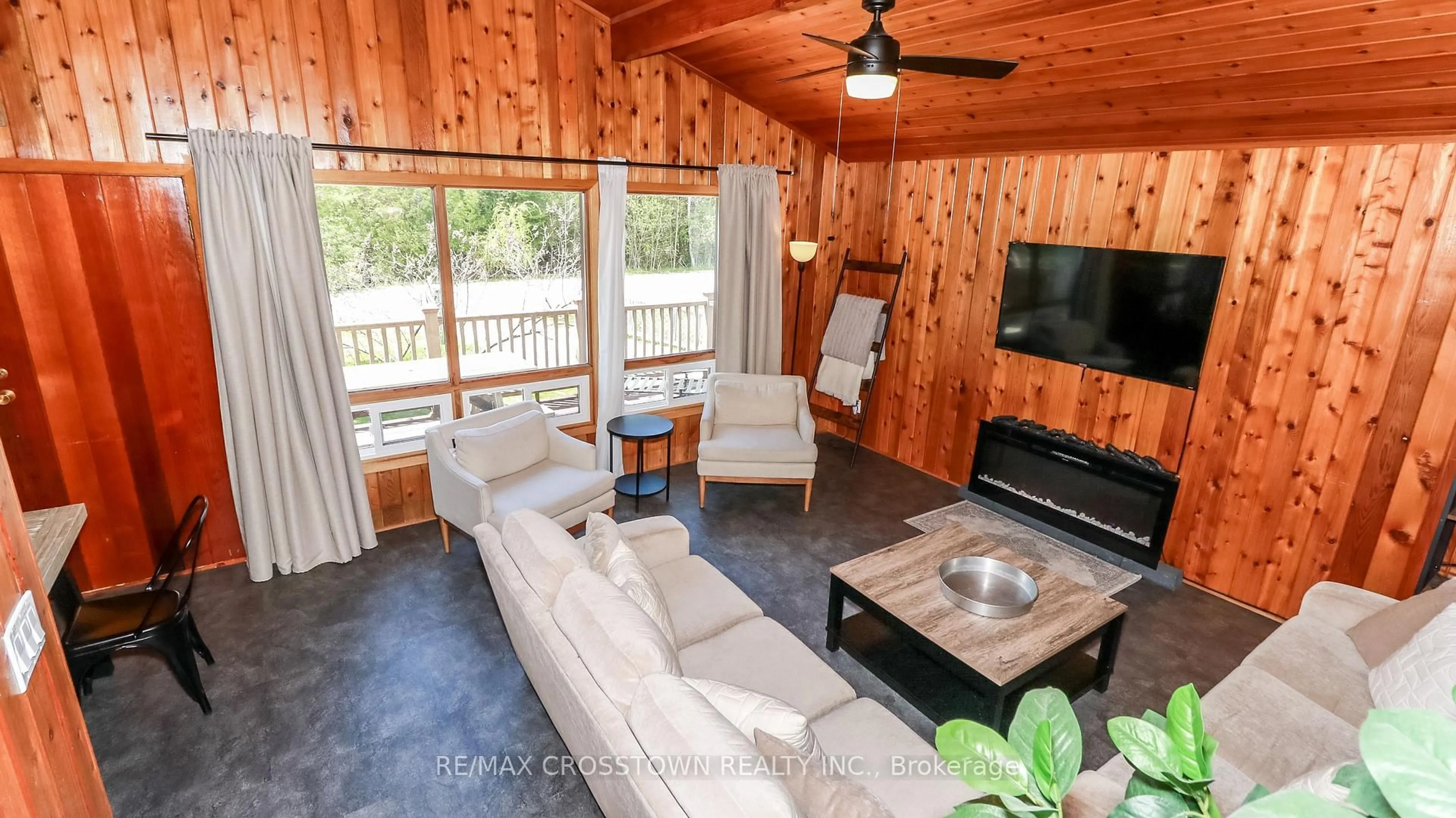 Living room with furniture, unknown for 69 Lesperance Rd, Tiny Ontario L0L 2J0