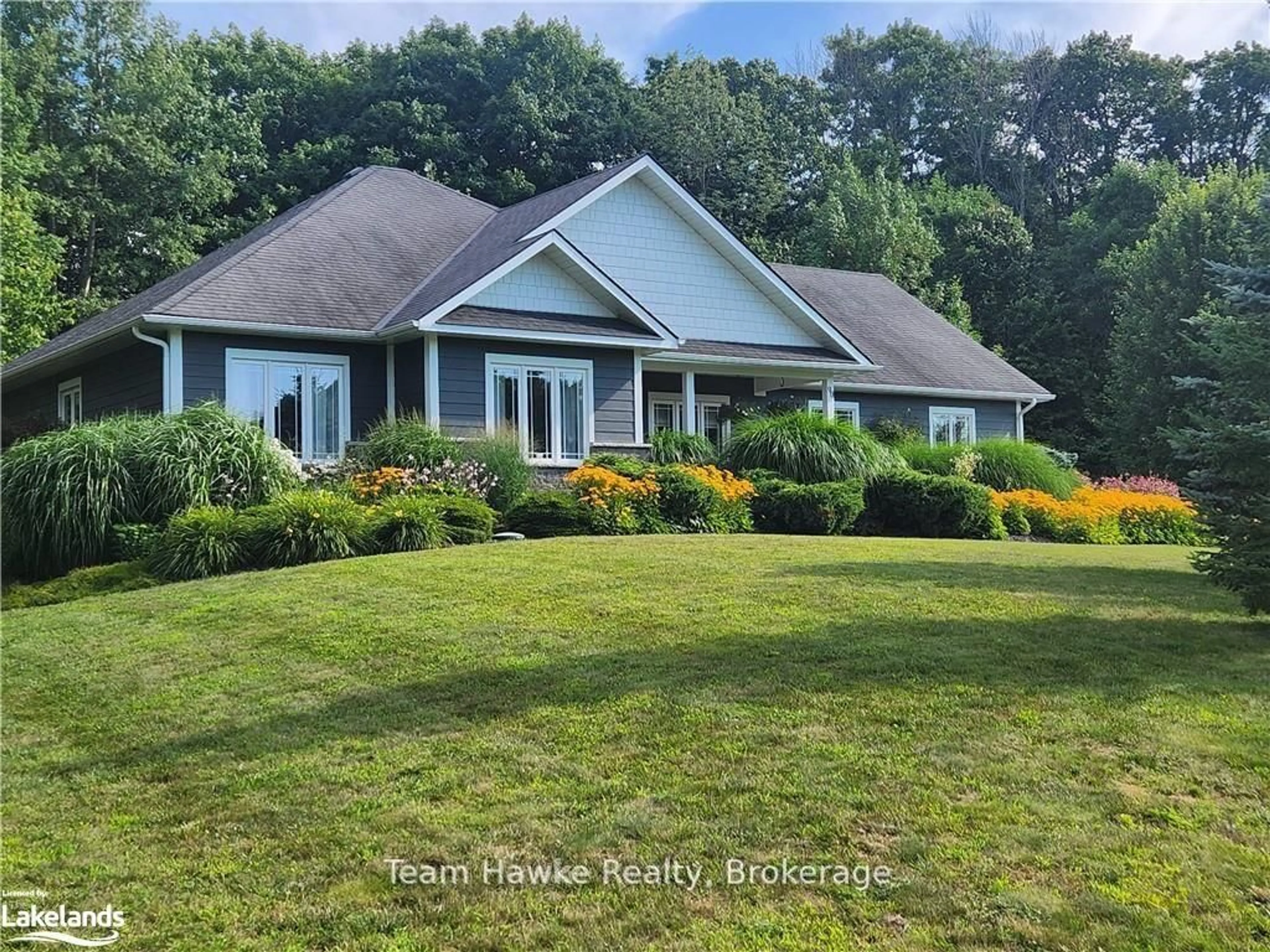 Home with vinyl exterior material, unknown for 90 WINDERMERE Circ, Tay Ontario L4R 0C3