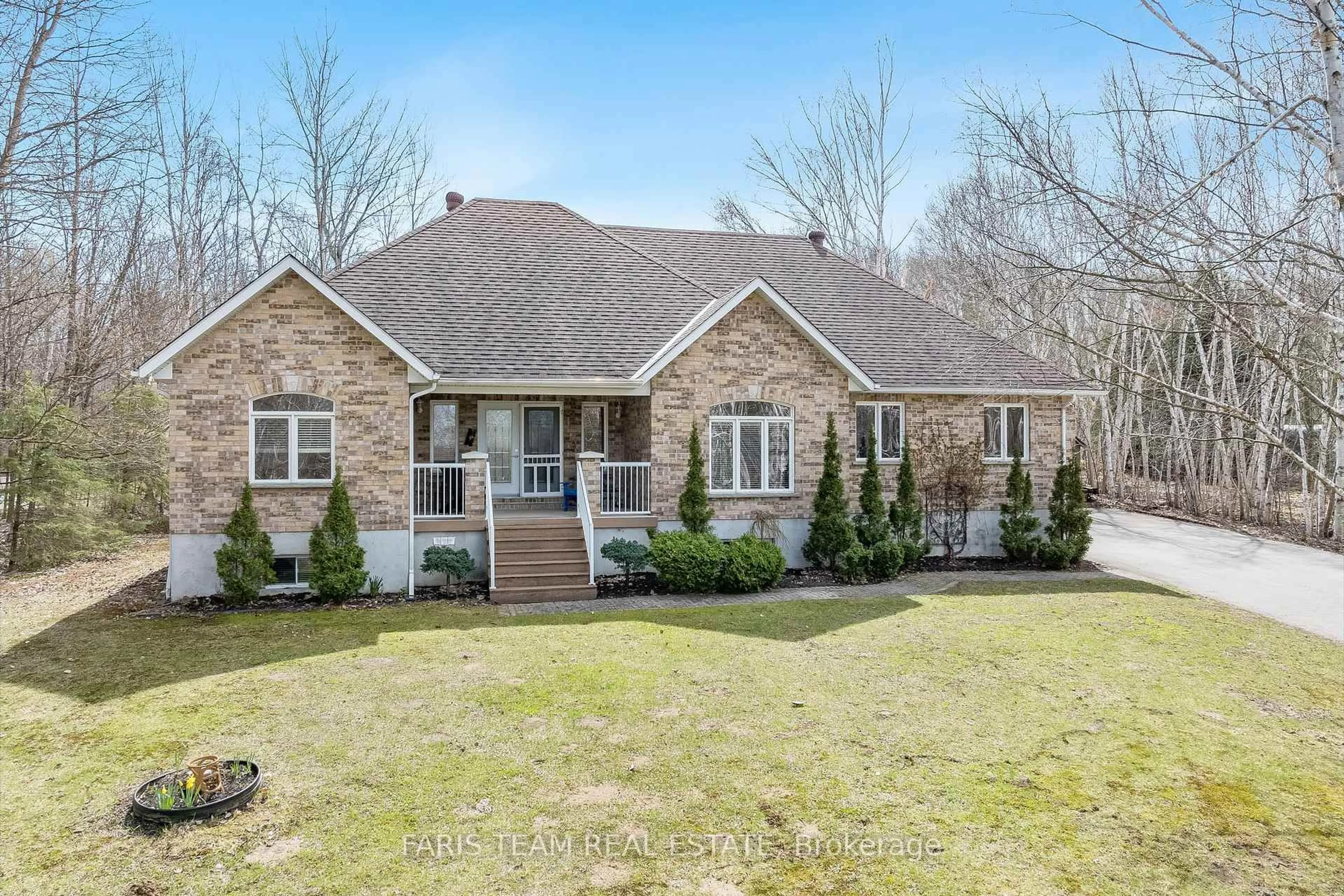 Home with brick exterior material, street for 6 Meadowbrook Blvd, Tiny Ontario L9M 0M2