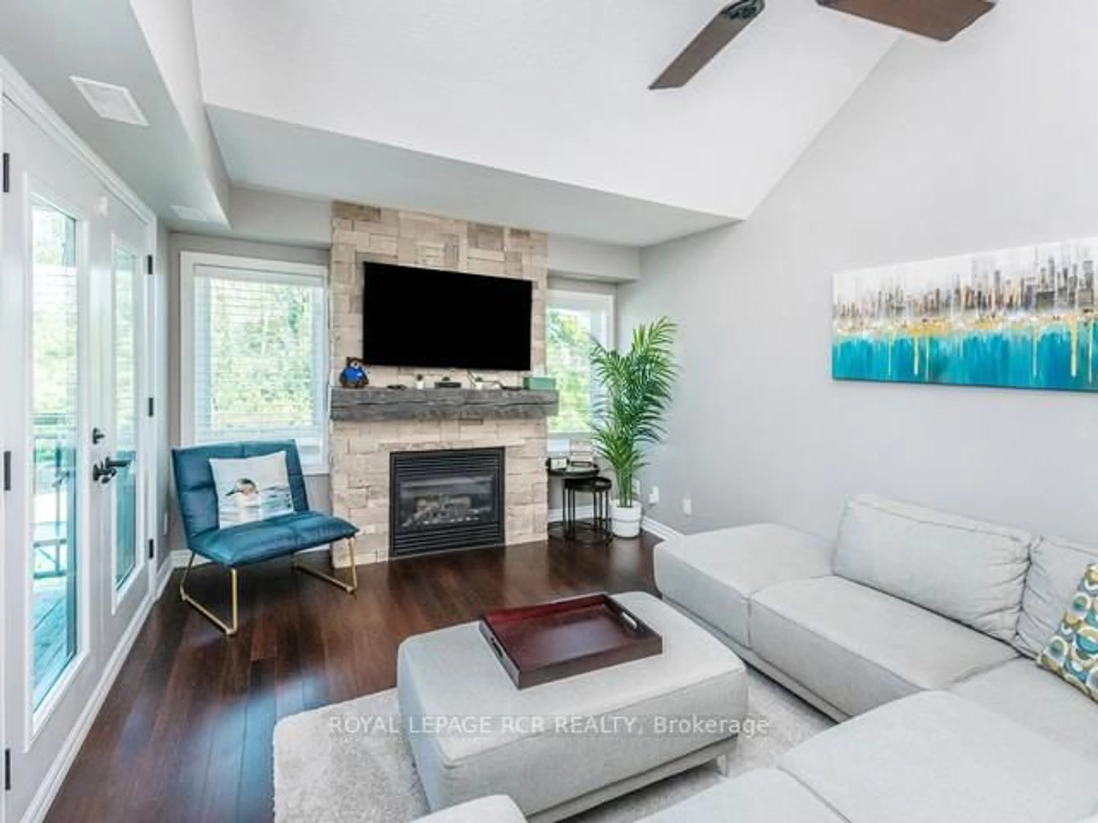 Living room with furniture, unknown for 3 BRANDY LANE Dr #302, Collingwood Ontario L9Y 0X4