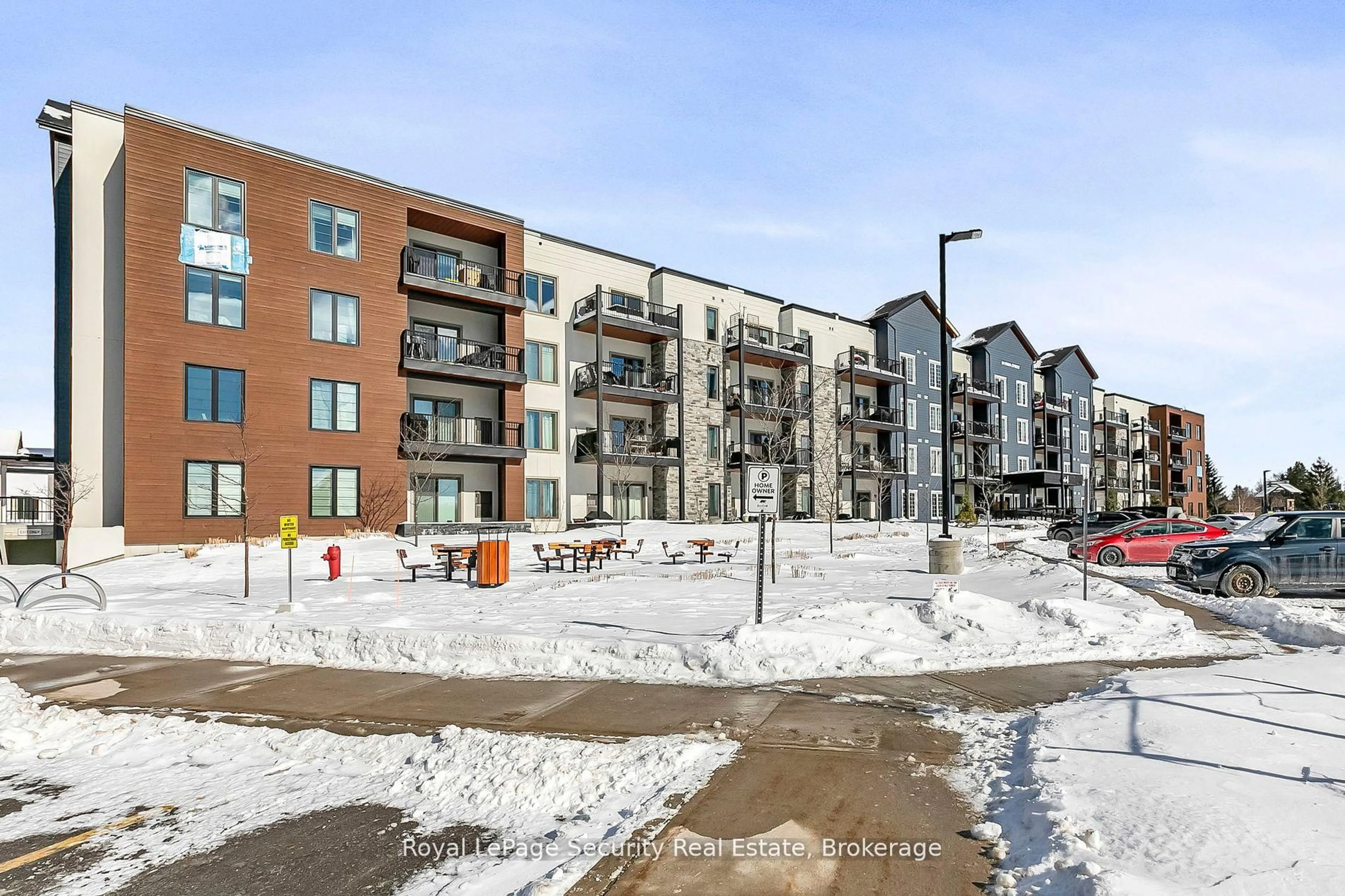 A pic from outside/outdoor area/front of a property/back of a property/a pic from drone, unknown for 54 Koda St #217, Barrie Ontario L9J 0J6