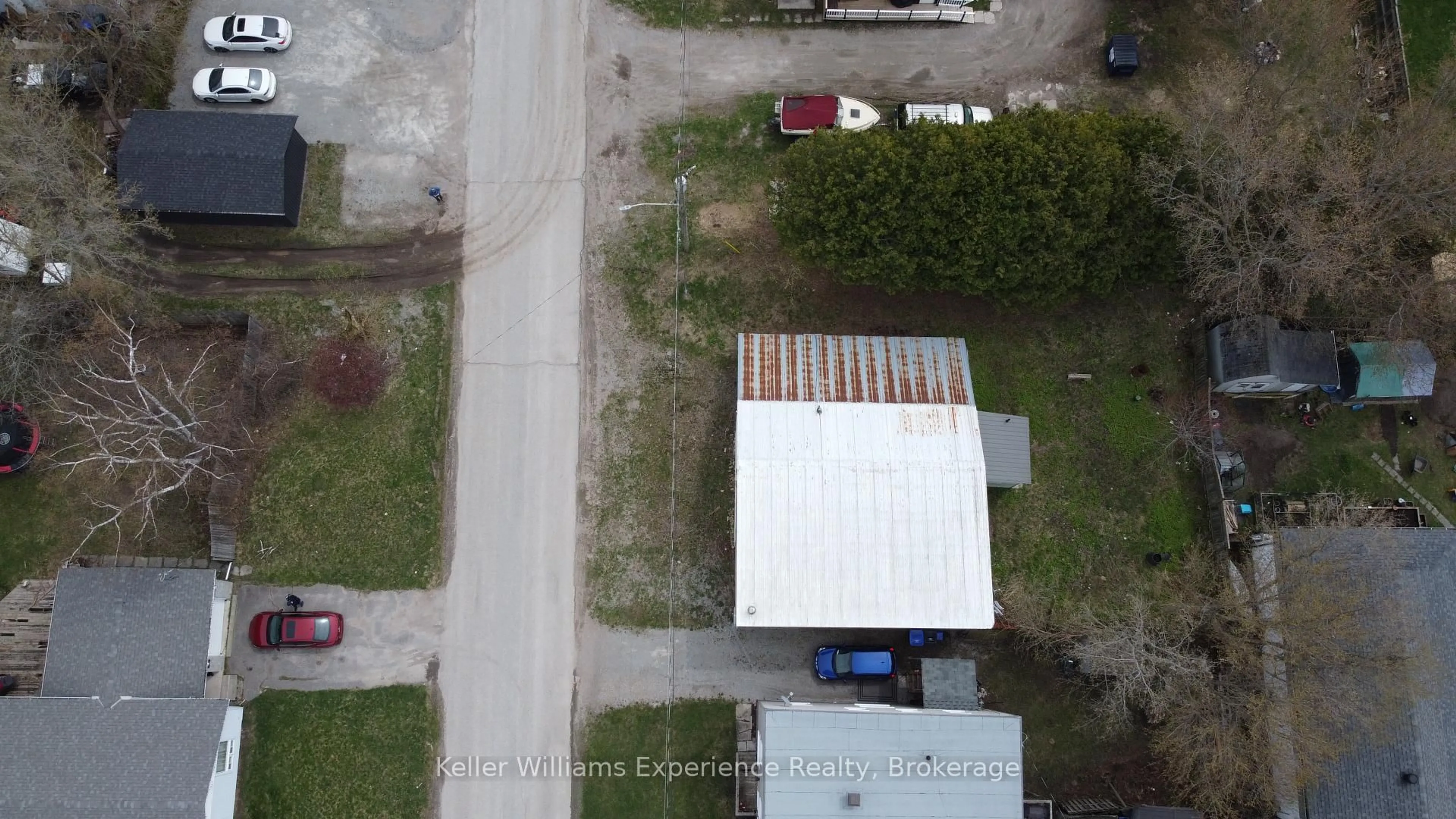 A pic from outside/outdoor area/front of a property/back of a property/a pic from drone, street for 760 Second Ave, Tay Ontario L0K 1R0