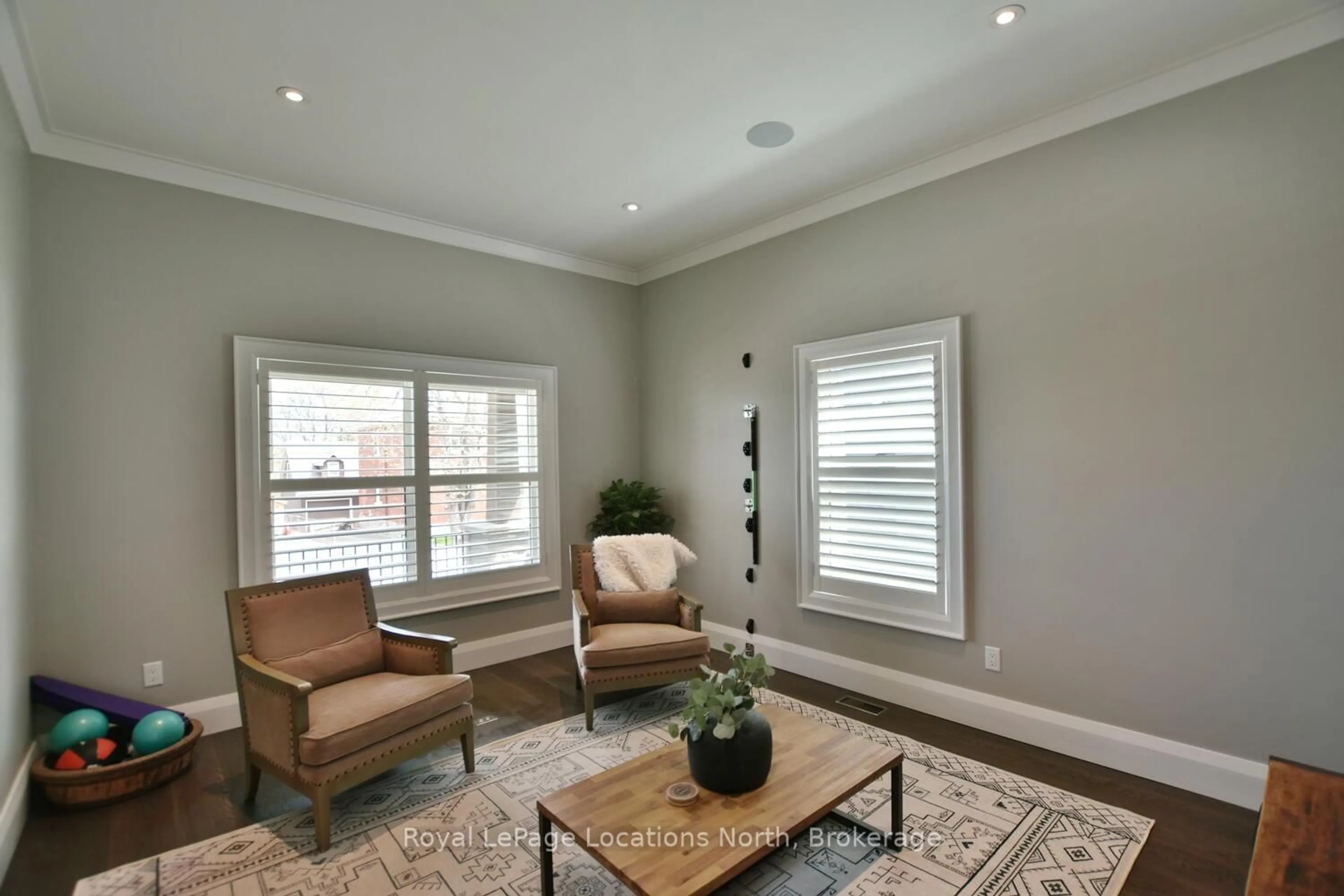 Living room with furniture, unknown for 40 WEST St, Collingwood Ontario L9Y 3T1