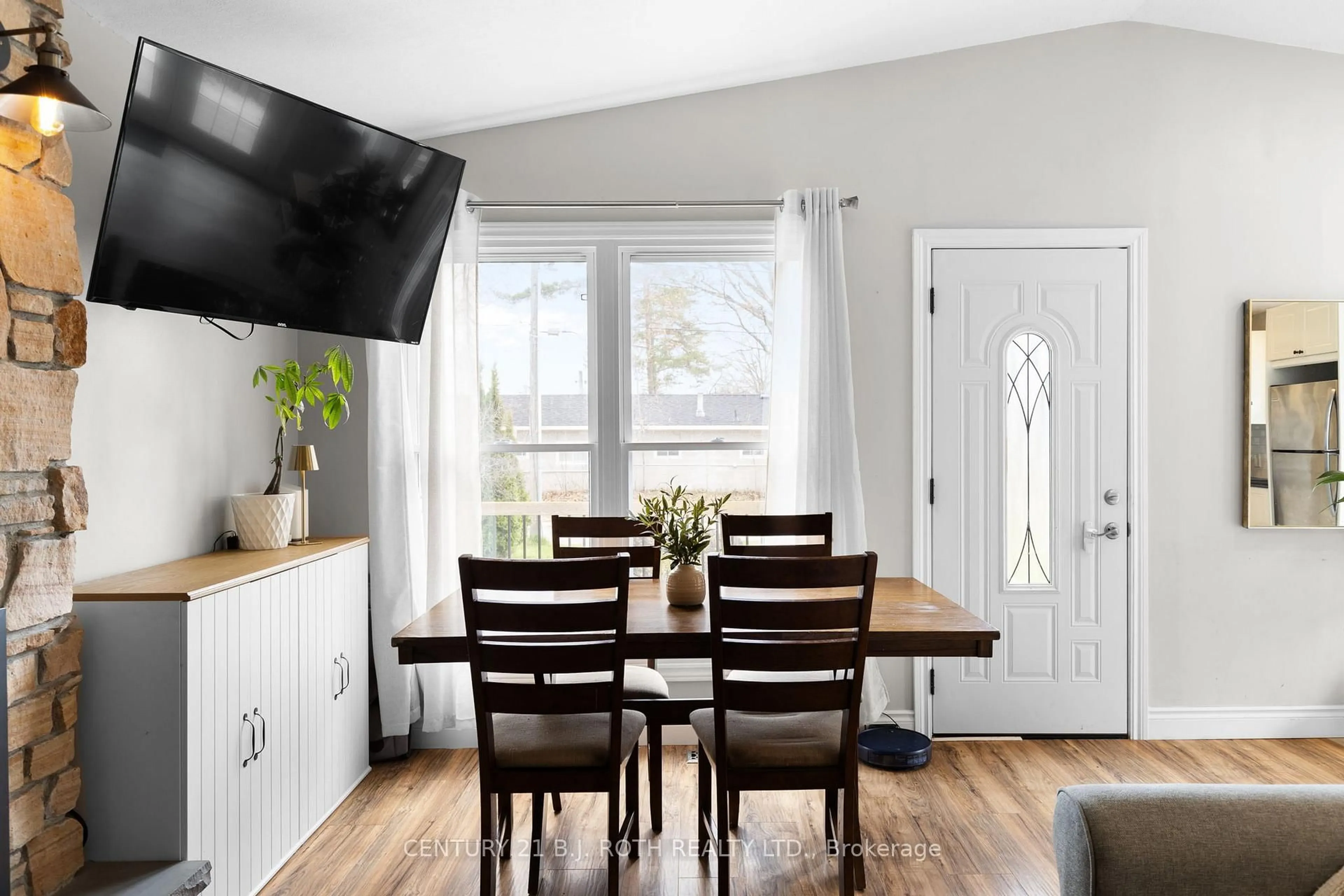 Unknown for 43 ELM Dr, Wasaga Beach Ontario L9Z 2L3