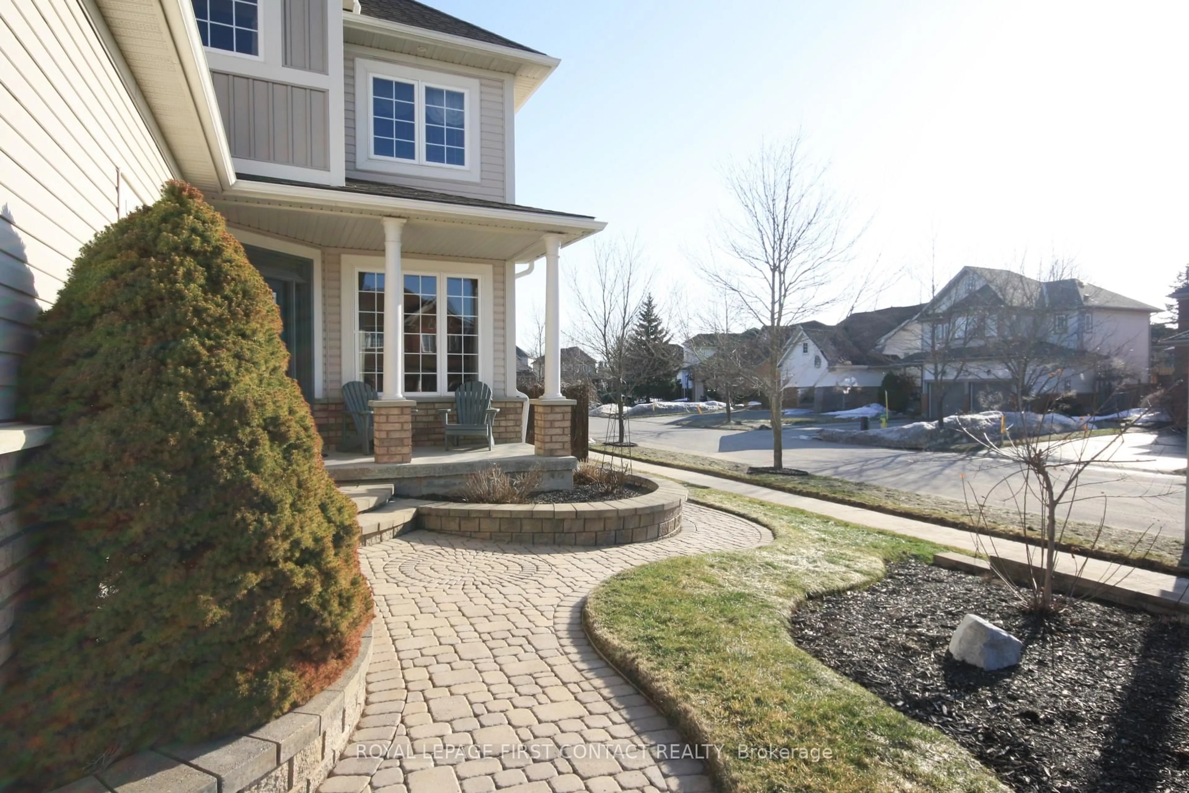 Home with brick exterior material, street for 47 Birkhall Pl, Barrie Ontario L4N 0K5