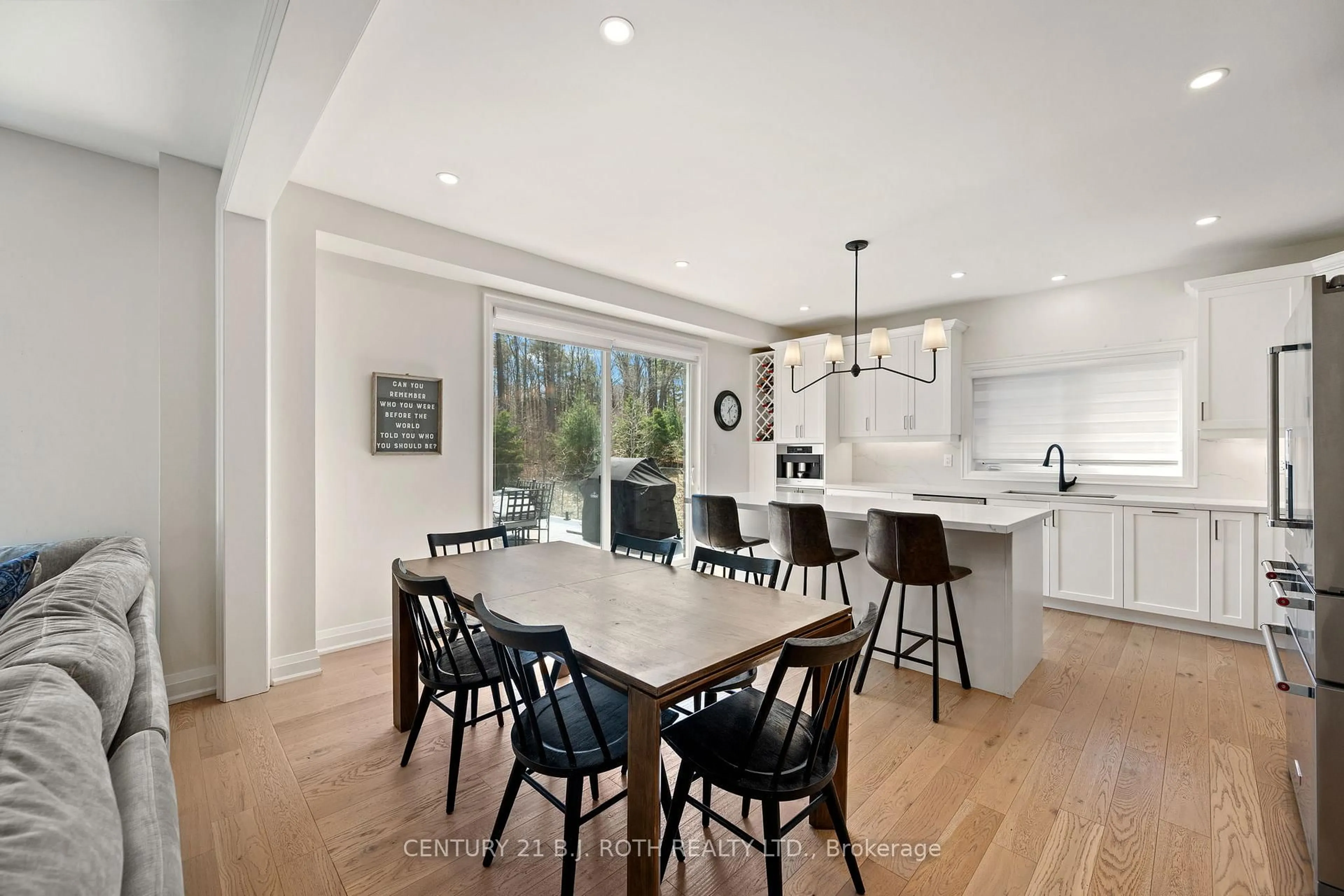 Open concept kitchen, unknown for 61 Muirfield Dr, Barrie Ontario L4N 6J9