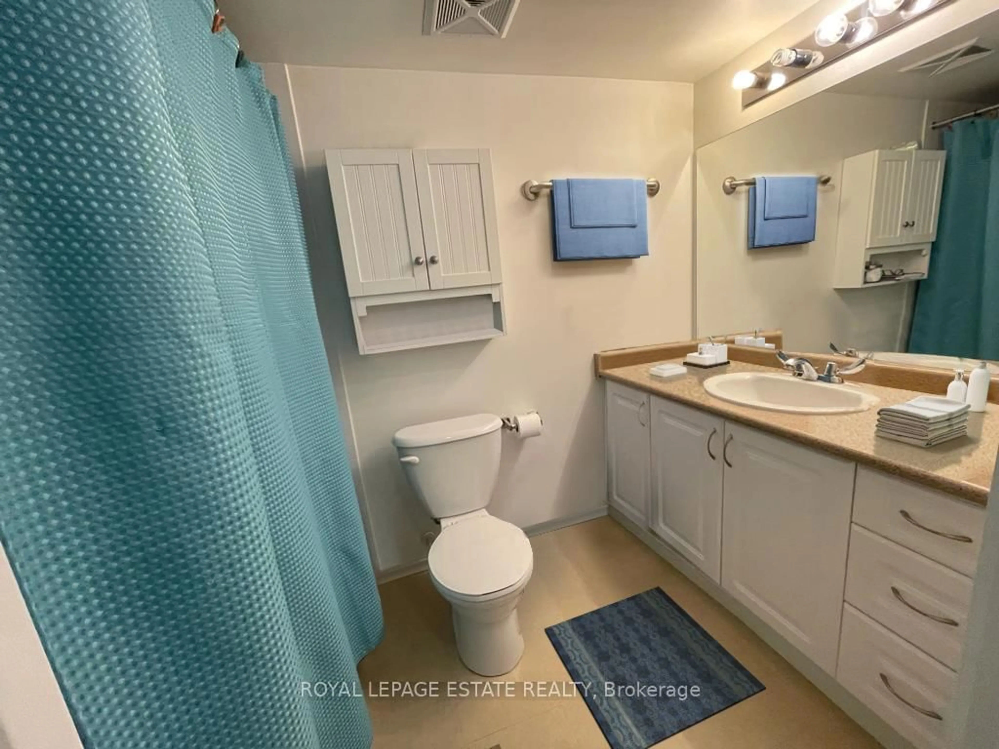 Standard bathroom, ceramic/tile floor for 333 Lafontaine Rd #205, Tiny Ontario L9M 0H1