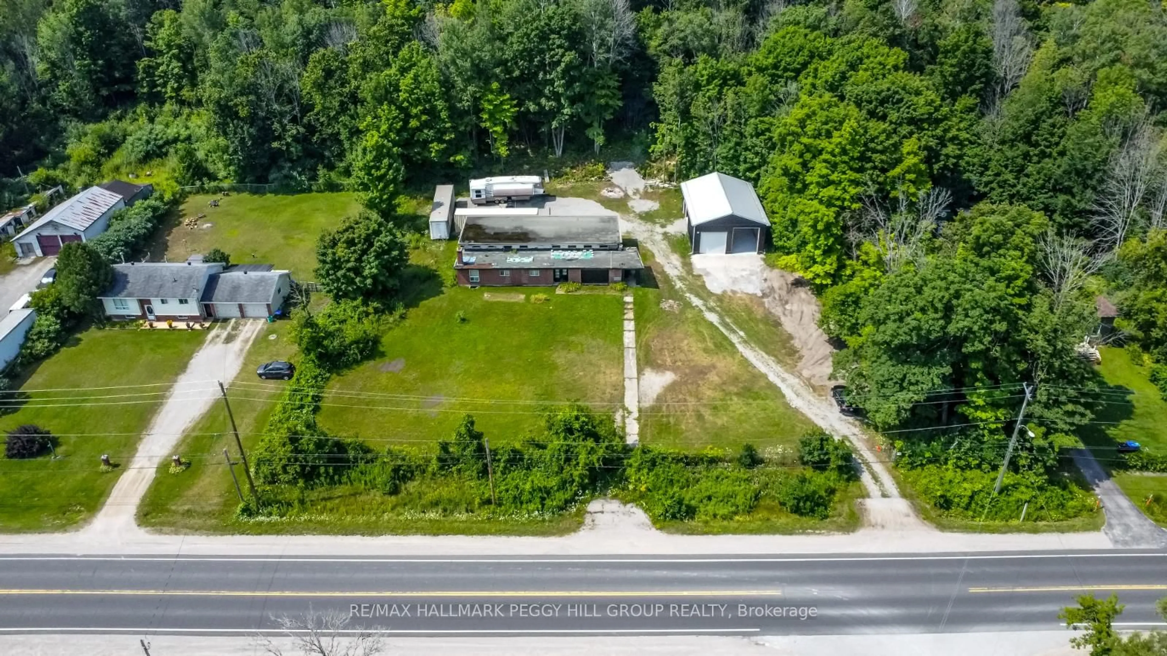 A pic from outside/outdoor area/front of a property/back of a property/a pic from drone, building for 12864 County Rd 16 N/A, Severn Ontario L0K 2C0