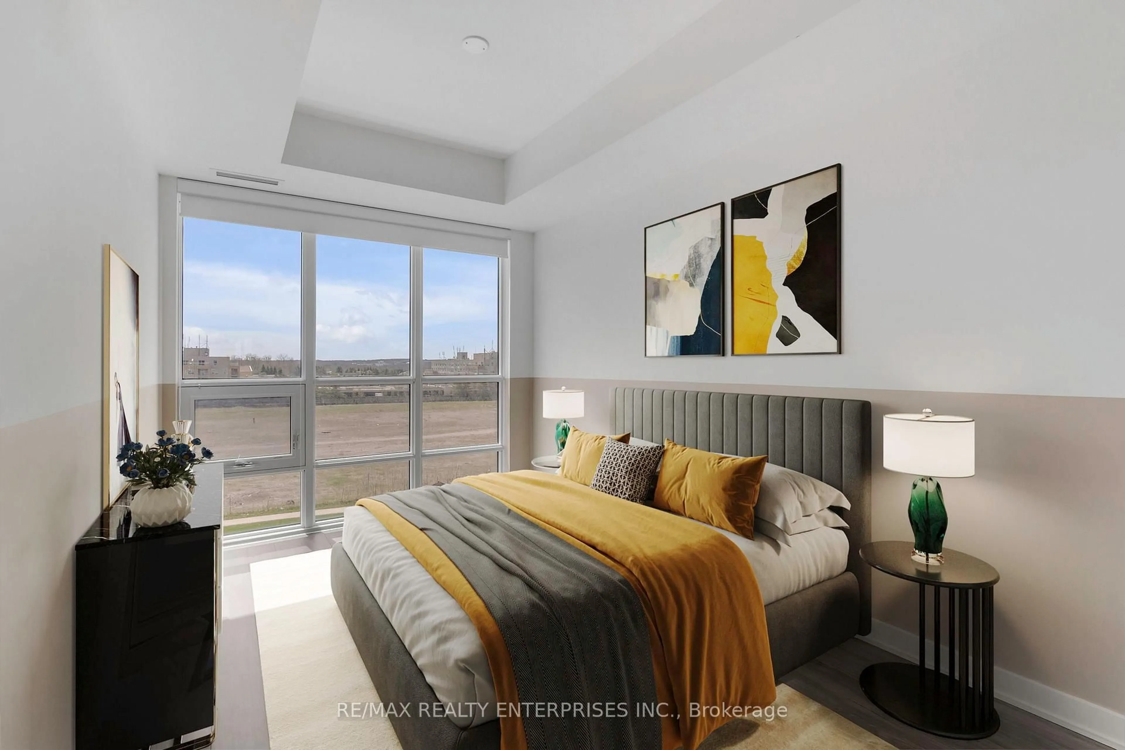 Bedroom with bed, unknown for 681 Yonge St #320, Barrie Ontario L4N 4E8