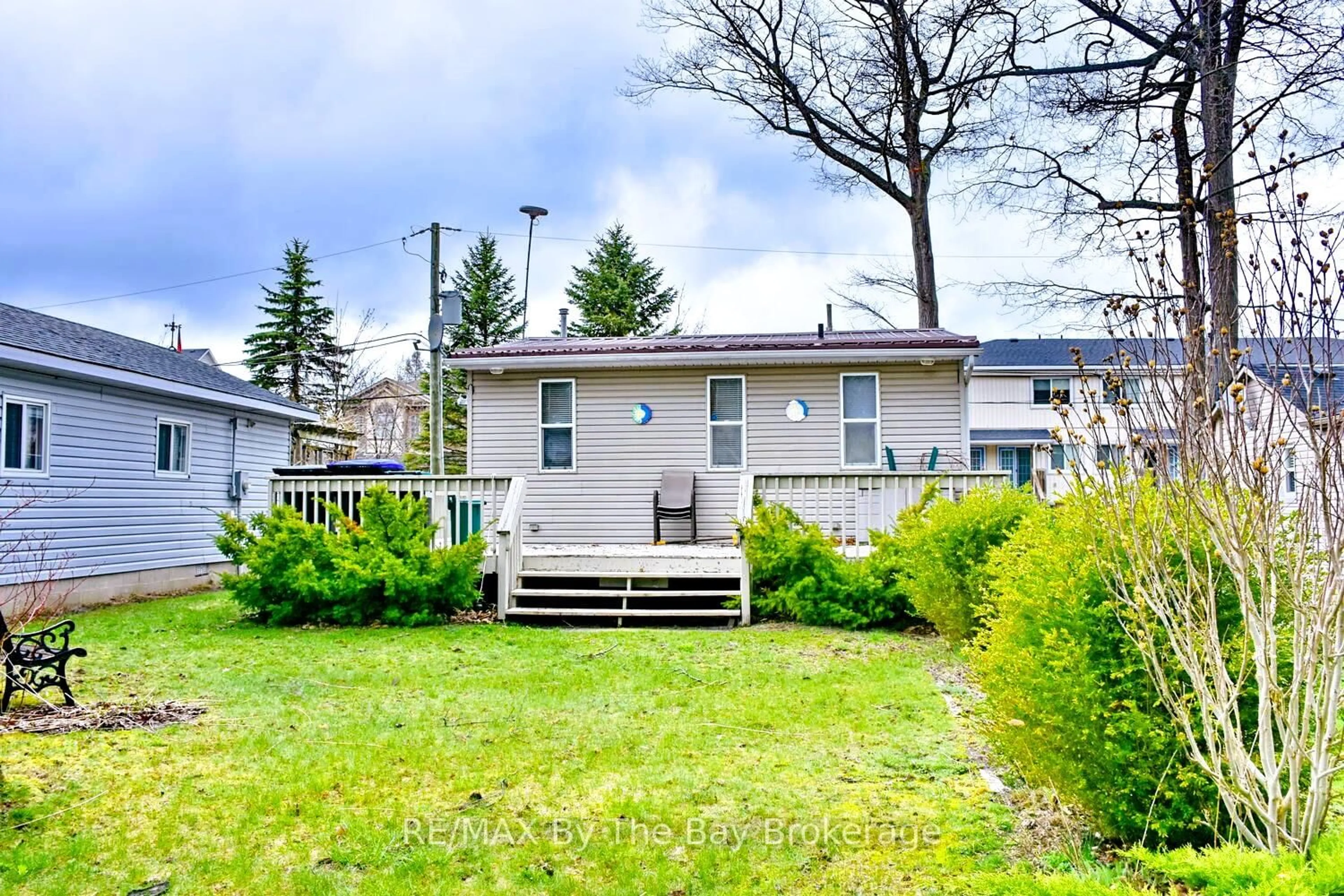 Unknown for 741 Shore Lane, Wasaga Beach Ontario L9Z 2C7