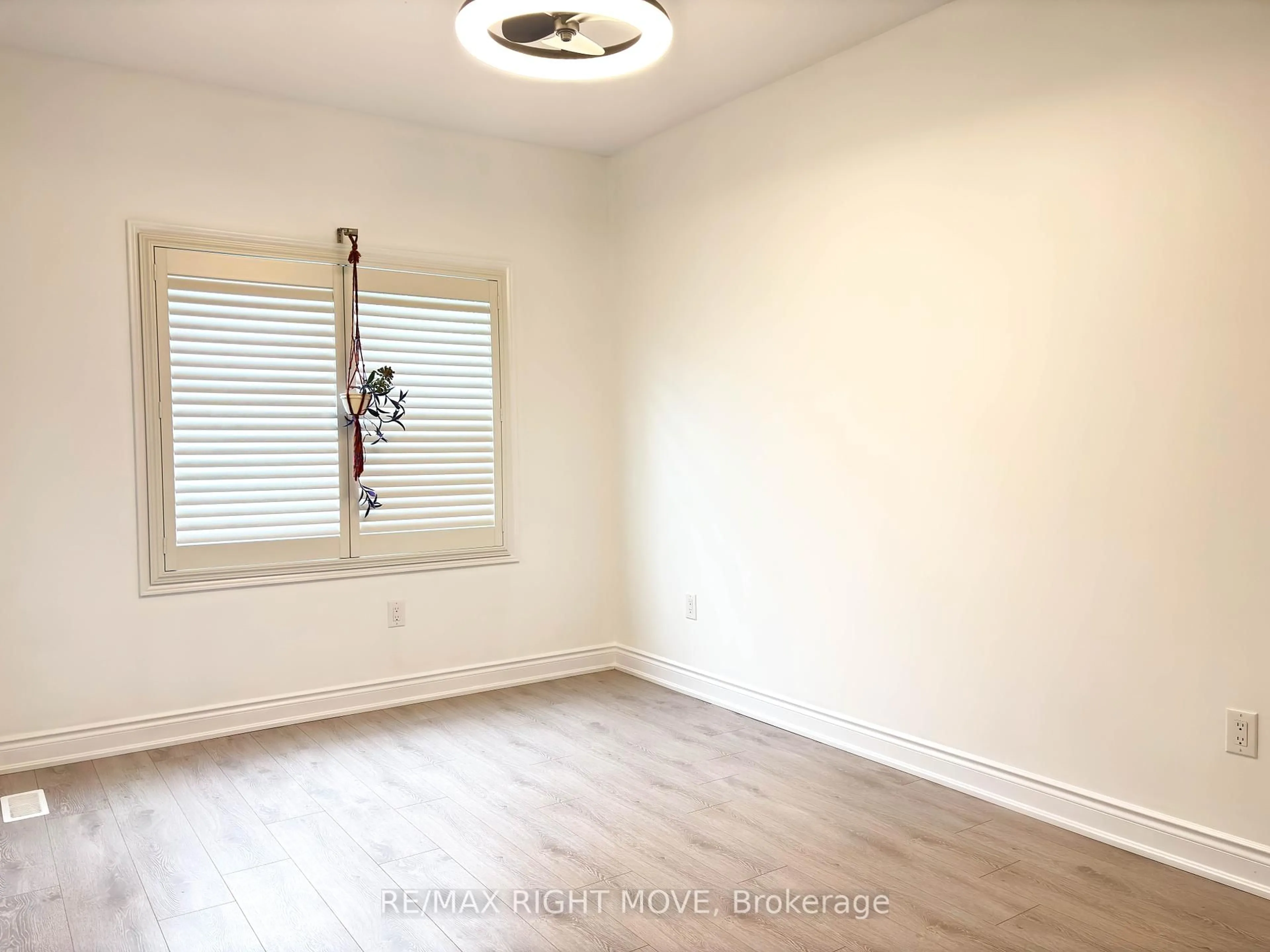 A pic of a room for 104 Lily Dr, Orillia Ontario L3V 0G3