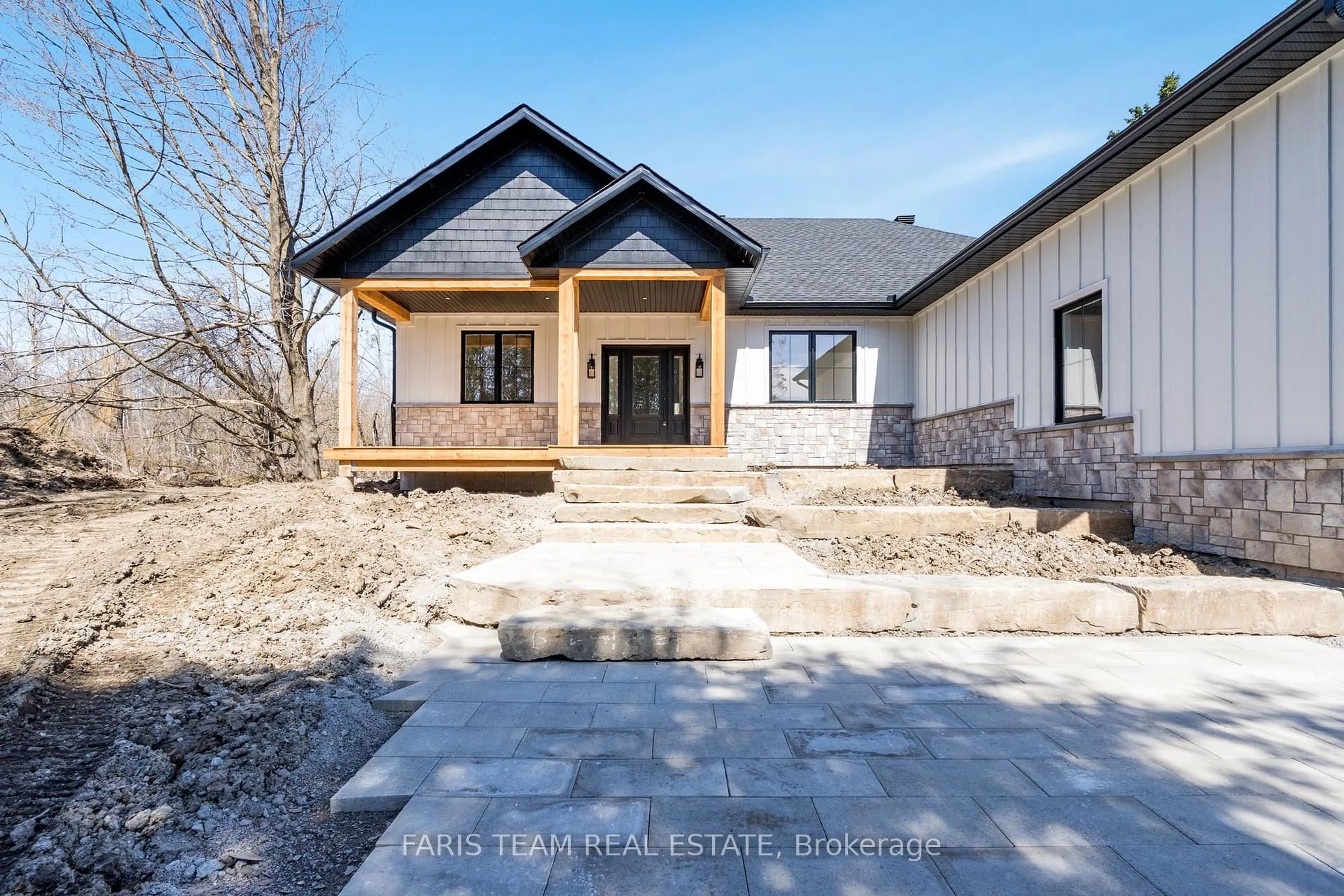 Home with brick exterior material, street for 262 Lakeshore Rd, Oro-Medonte Ontario L4N 3B7