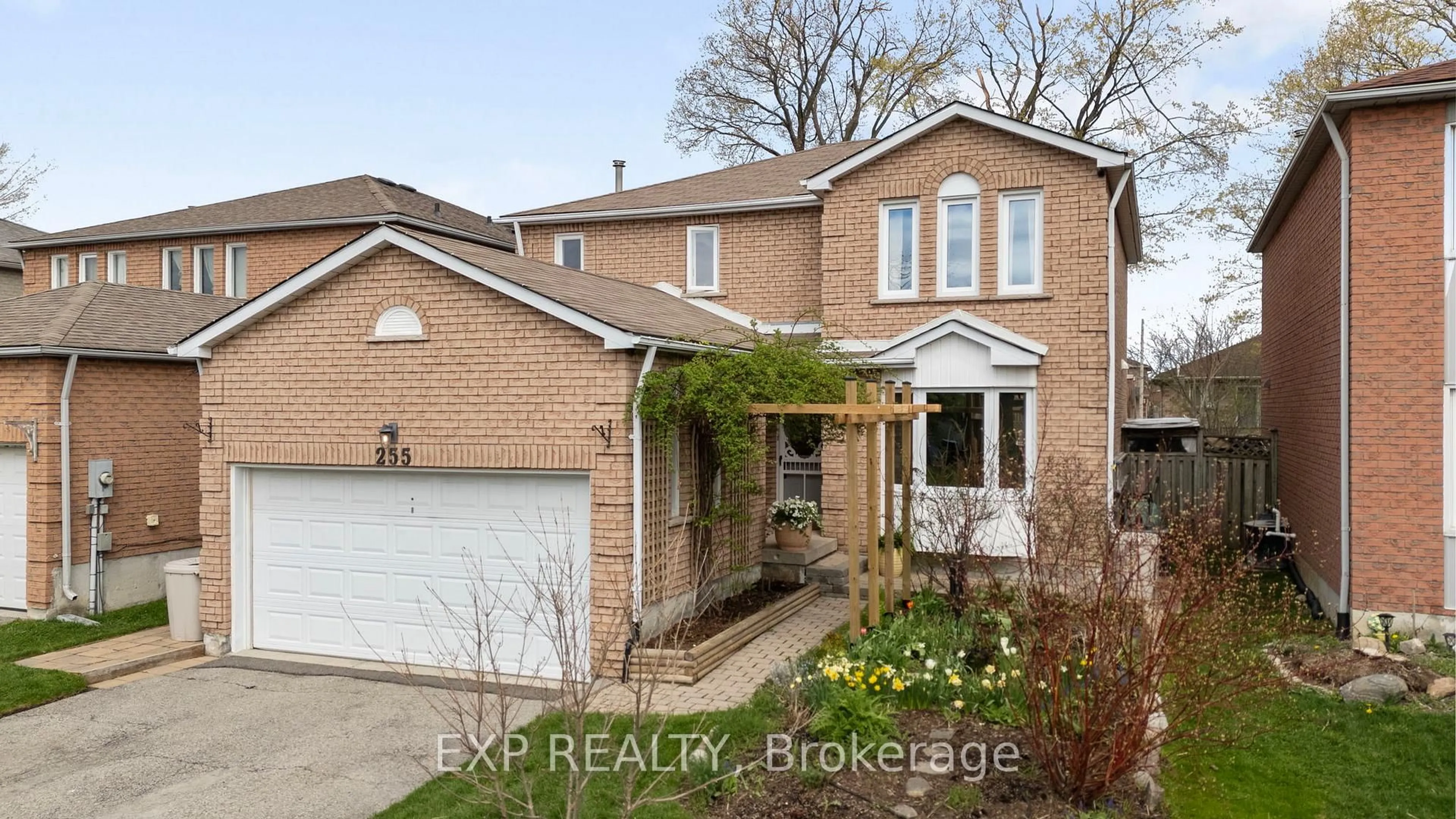 Home with brick exterior material, street for 255 Hickling Tr, Barrie Ontario L4M 5W9