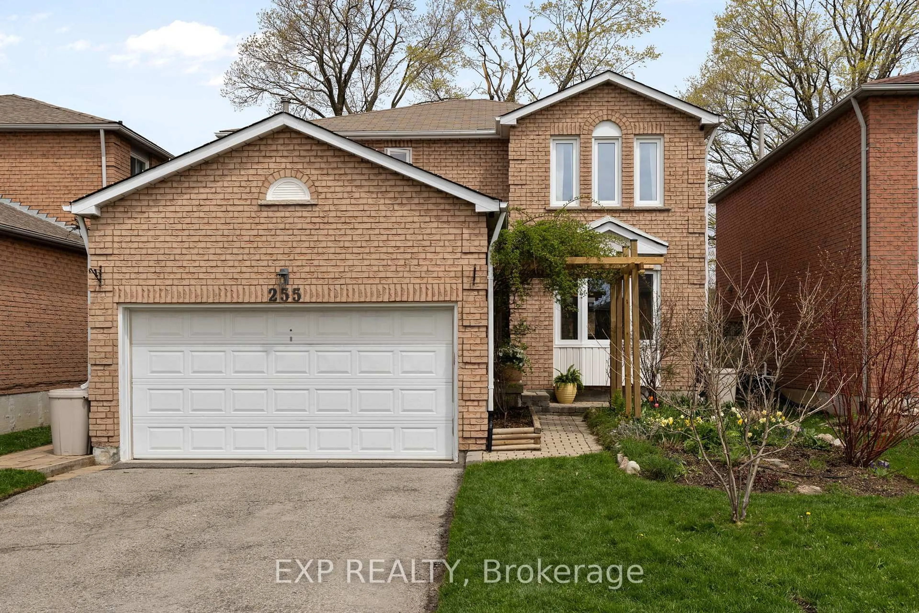 Home with brick exterior material, street for 255 Hickling Tr, Barrie Ontario L4M 5W9
