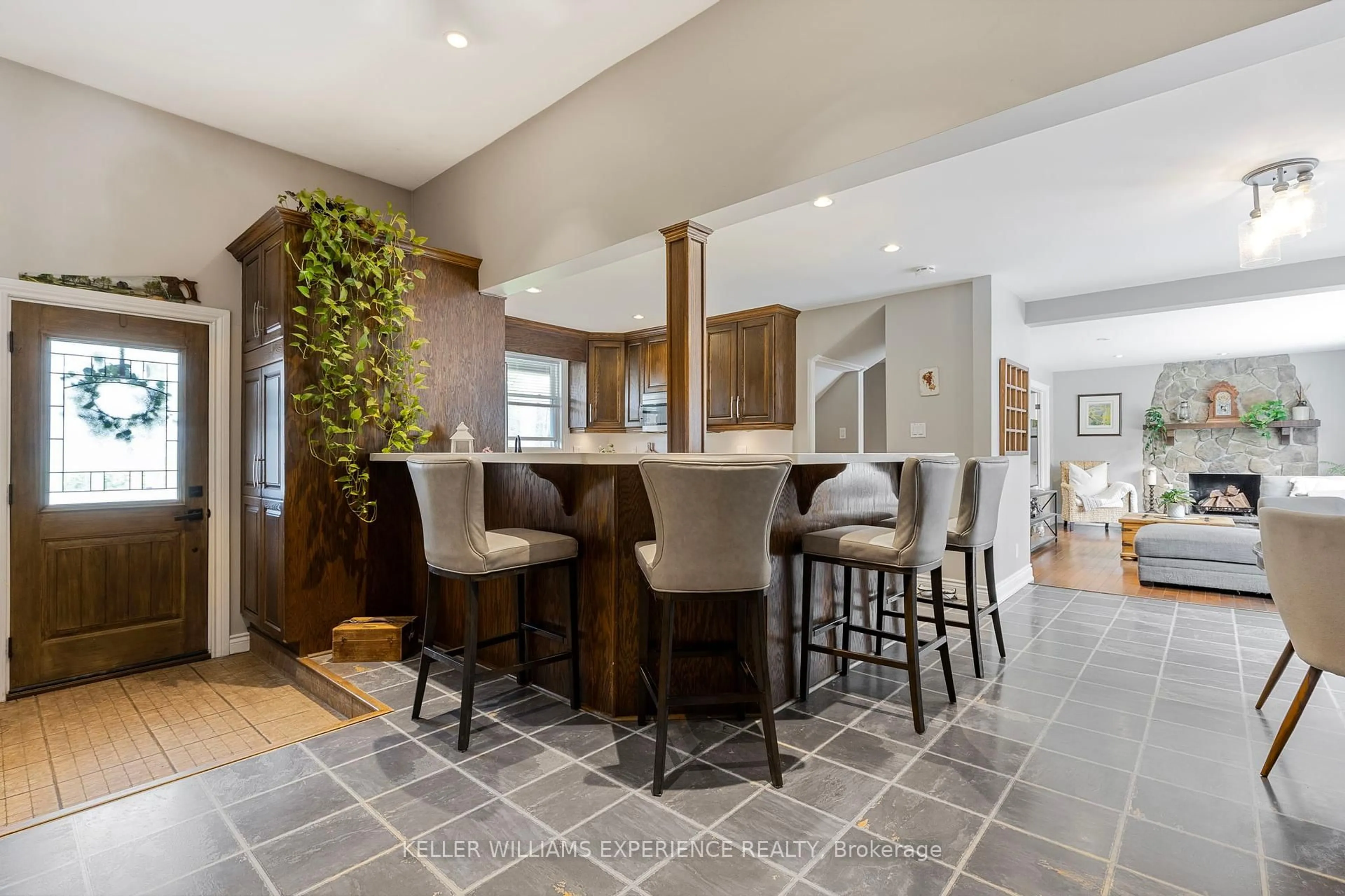 Contemporary kitchen, ceramic/tile floor for 31 Lawrence Ave, Springwater Ontario L9X 0W4