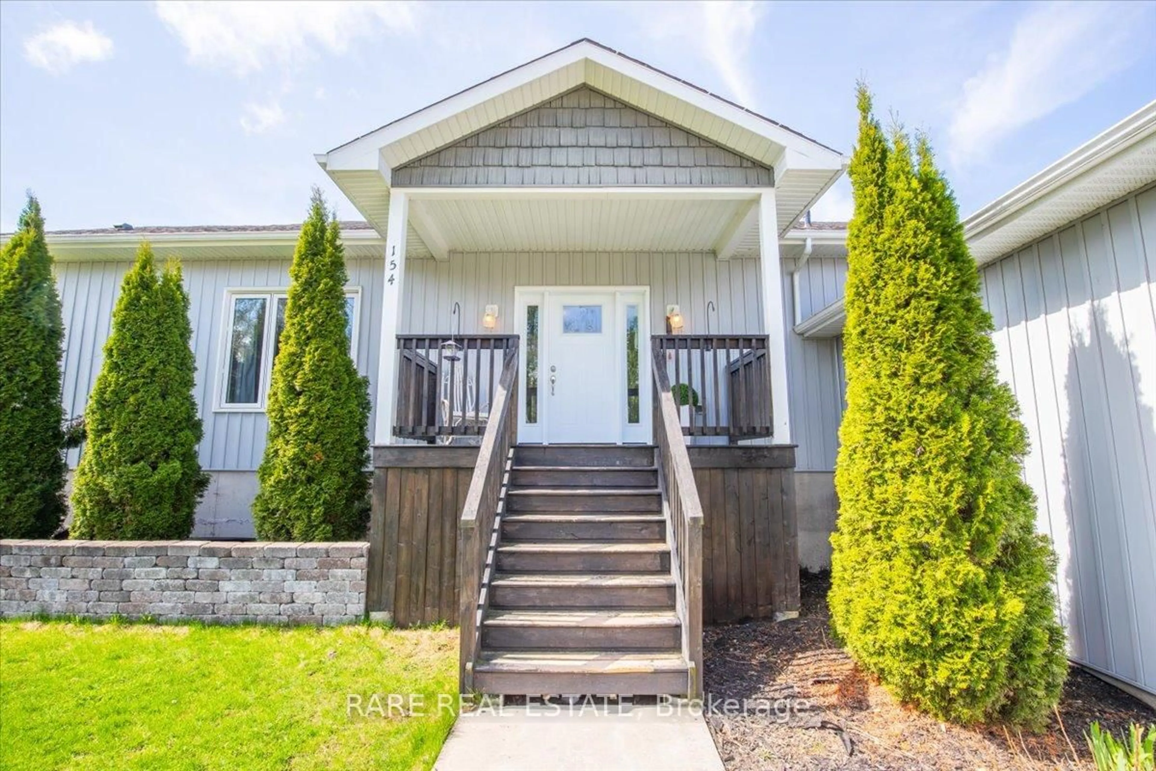Home with vinyl exterior material, street for 154 SWITZER St, Clearview Ontario L0M 1N0