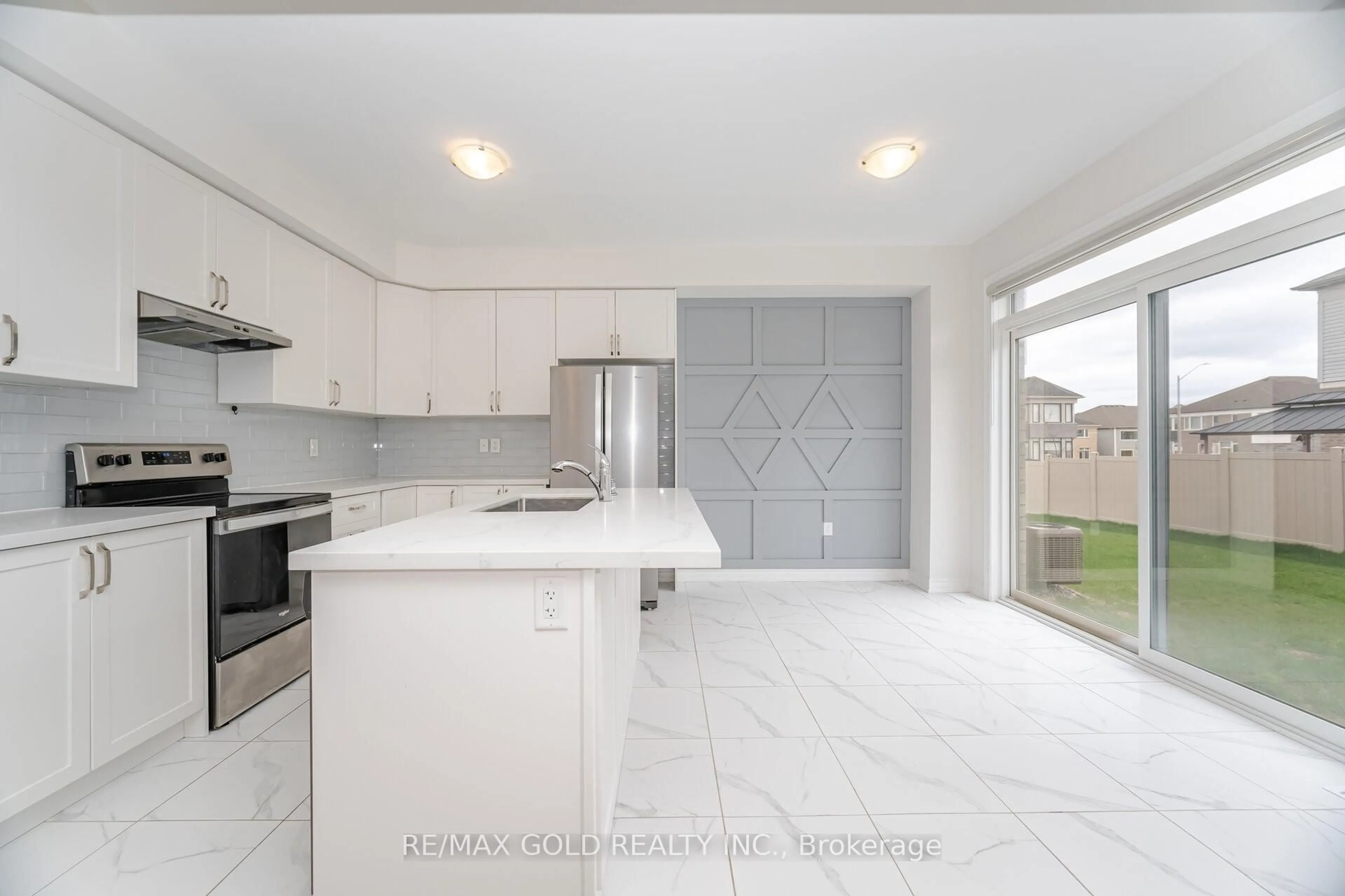 Open concept kitchen, ceramic/tile floor for 50 Prudhoe Terr, Barrie Ontario L9J 0L5