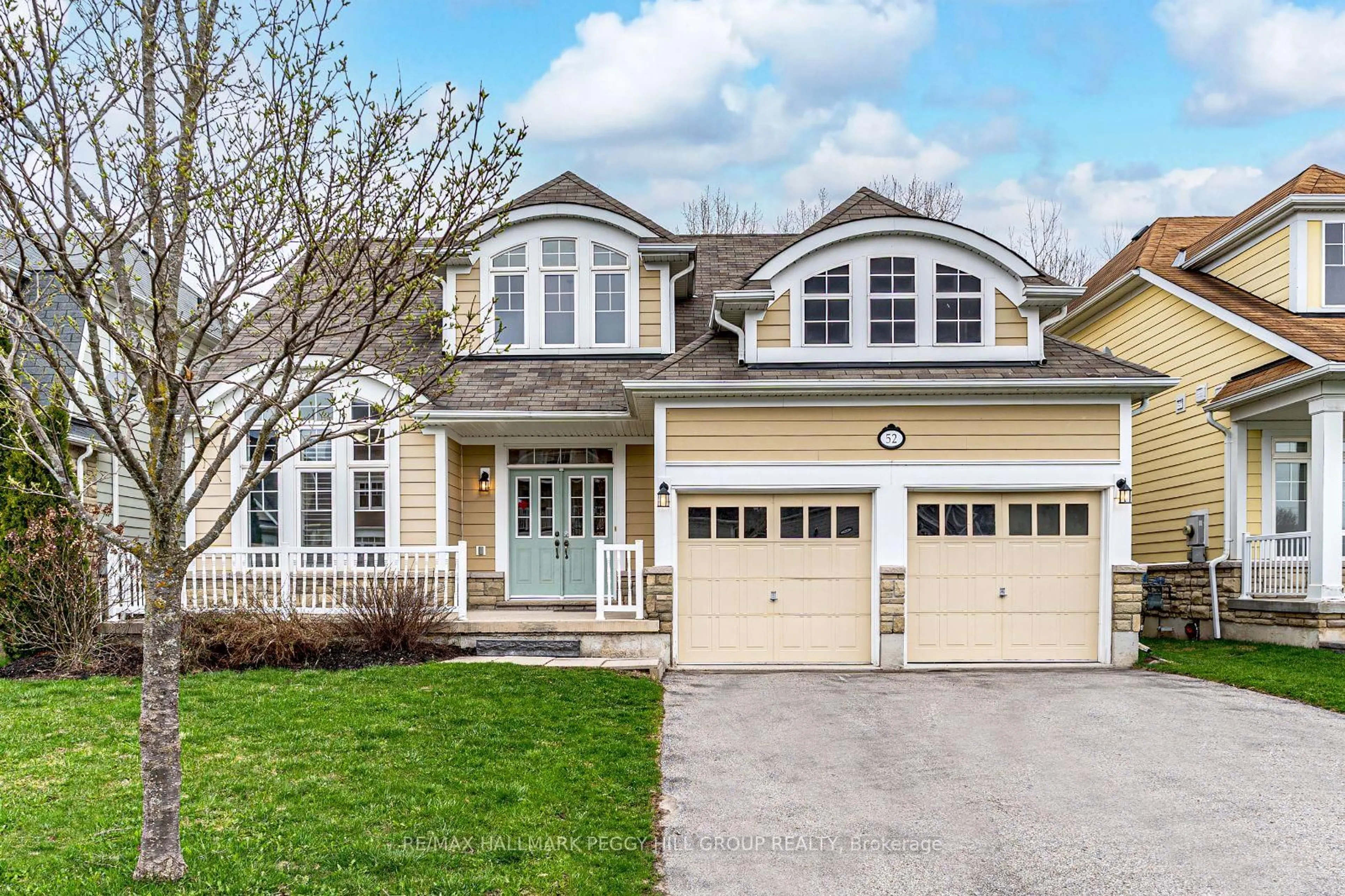 Home with vinyl exterior material, street for 52 Riverwalk Pl, Midland Ontario L4R 0B5