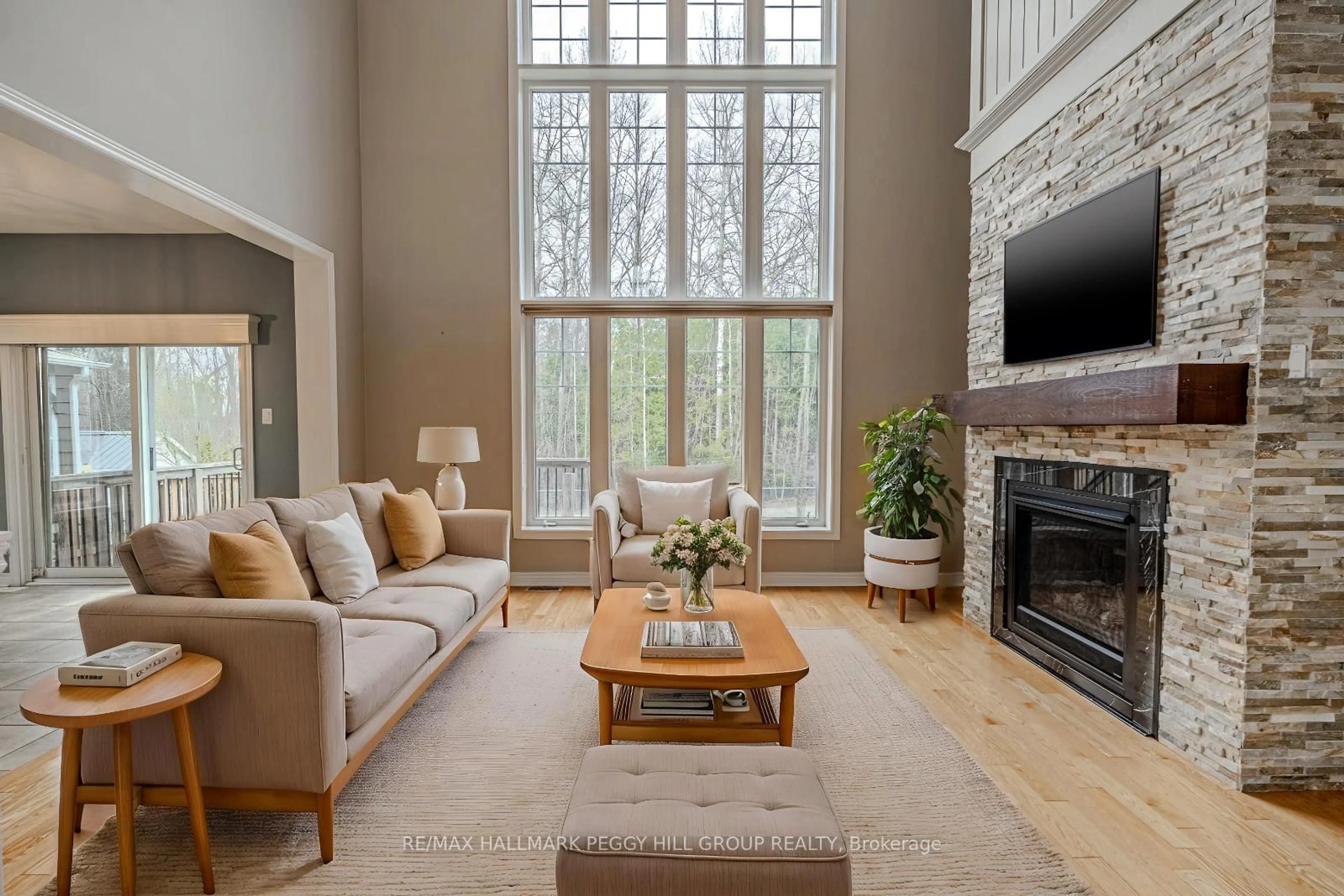 Living room with furniture, unknown for 52 Riverwalk Pl, Midland Ontario L4R 0B5
