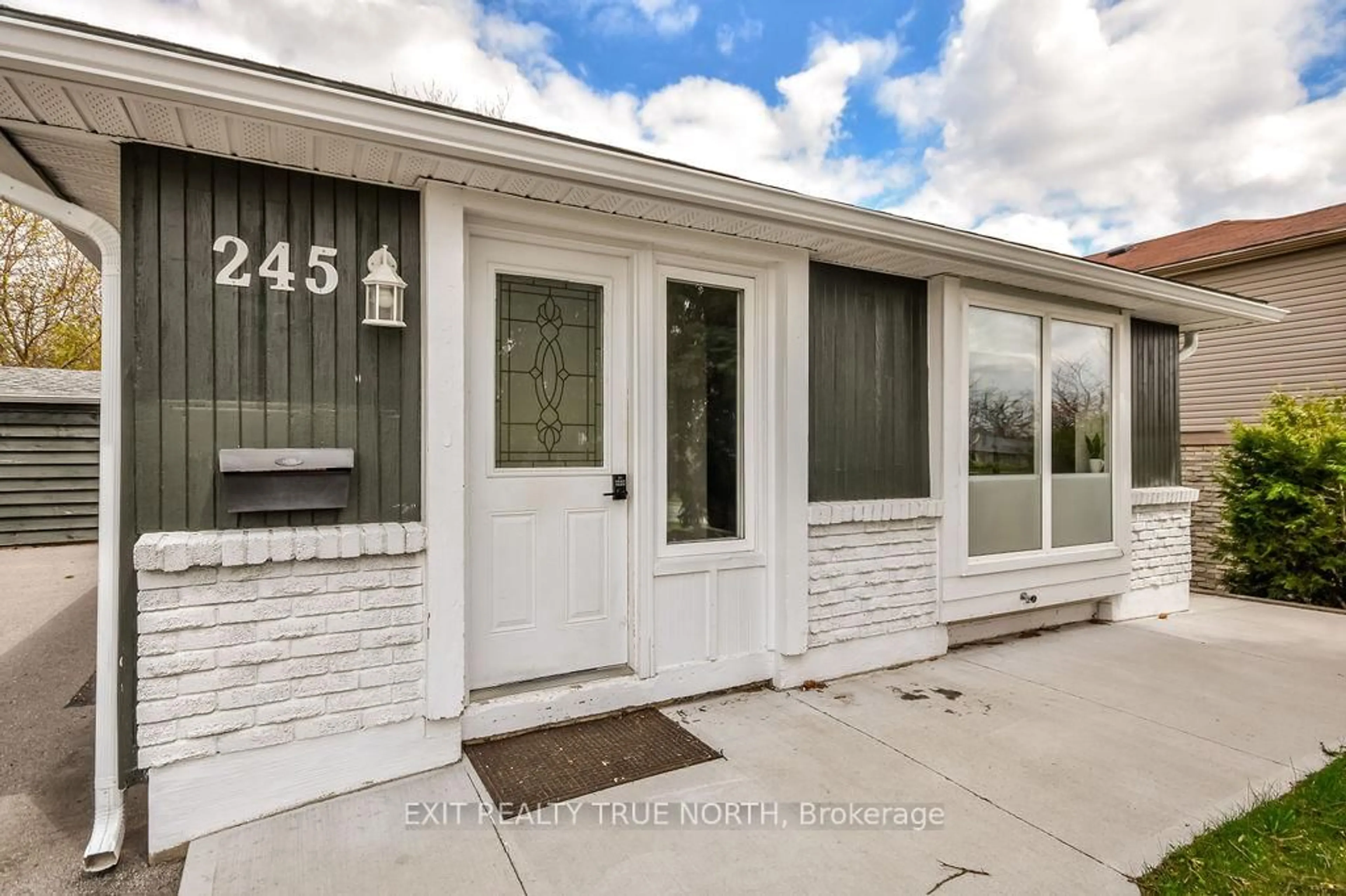 Unknown for 245 Letitia St, Barrie Ontario L4N 4Y7