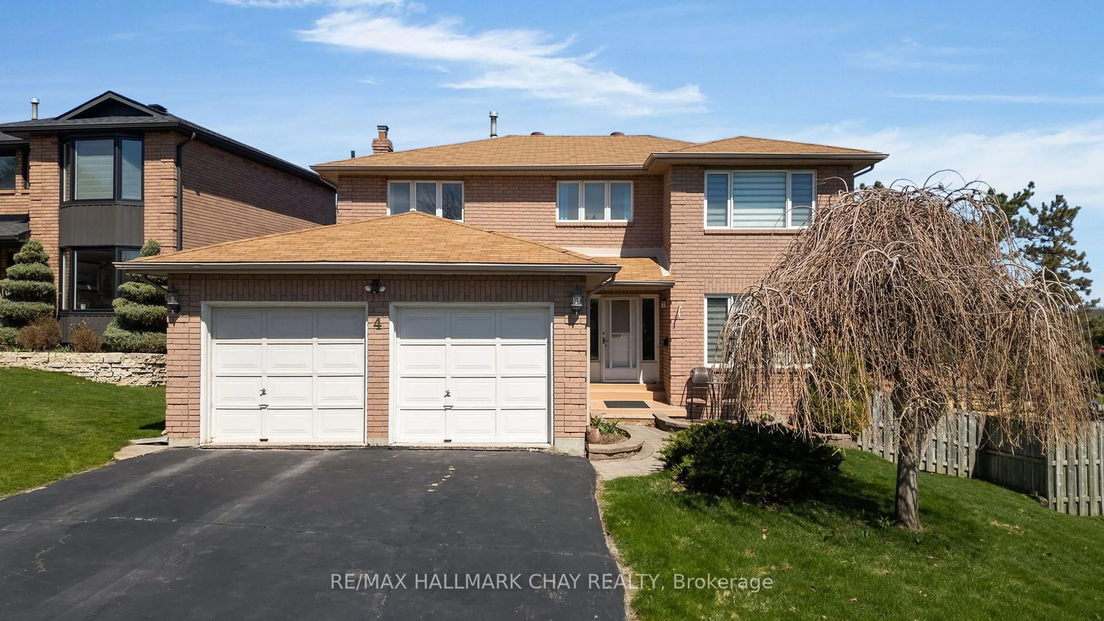 Home with brick exterior material, street for 4 Trillium Cres, Barrie Ontario L4N 5P5