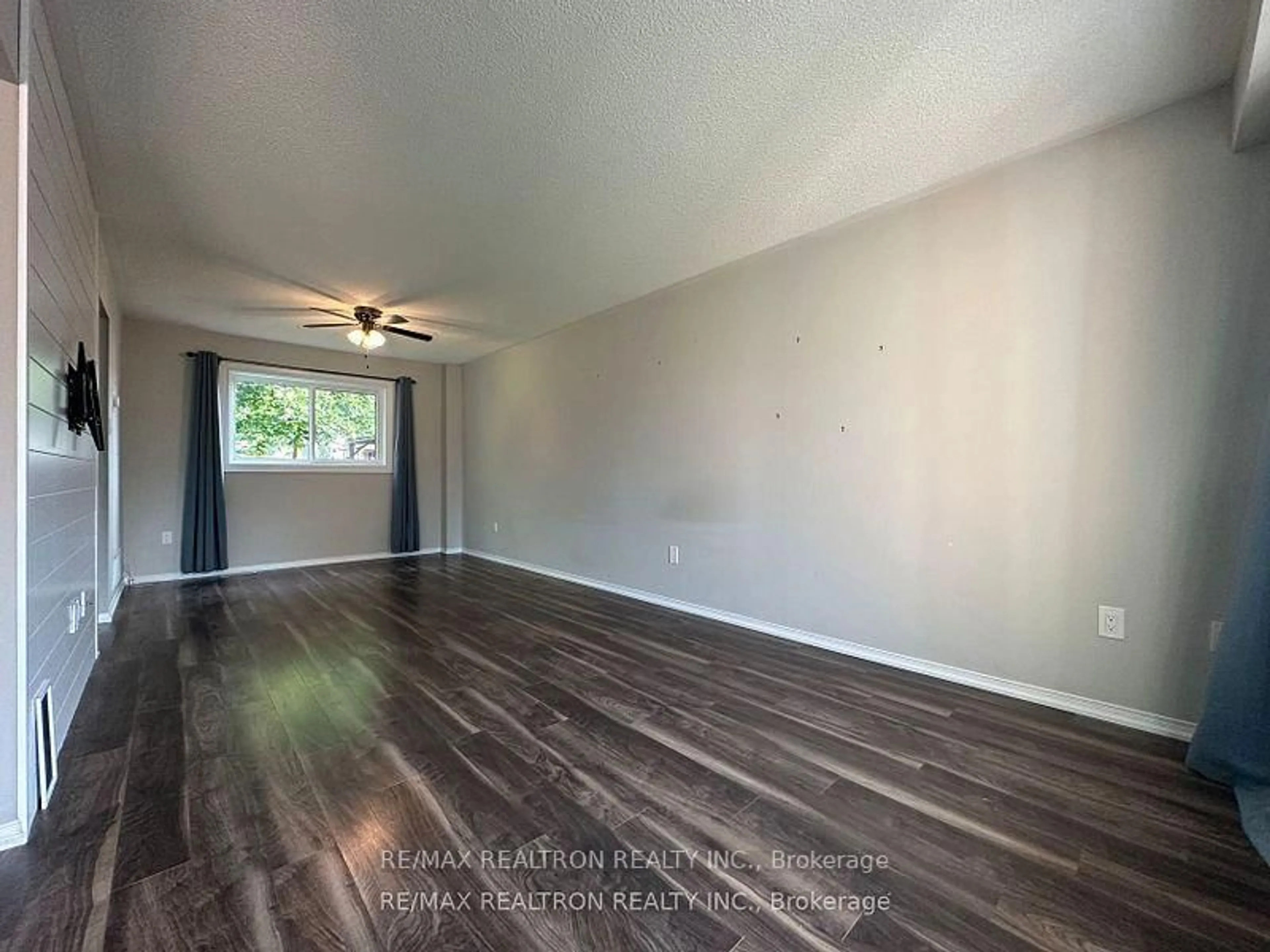 A pic of a room for 39 Copeman Cres, Barrie Ontario L4N 8B5