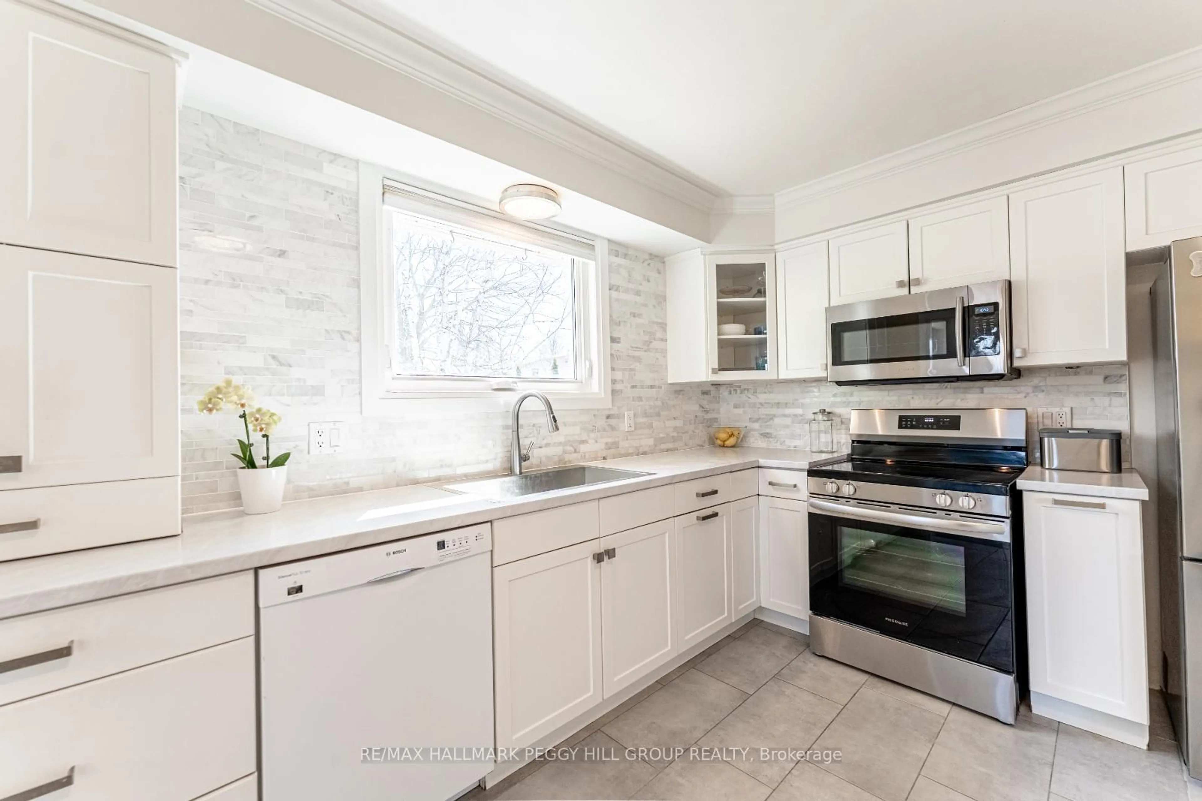 Unknown for 45 Shoreview Dr, Barrie Ontario L4M 1G2