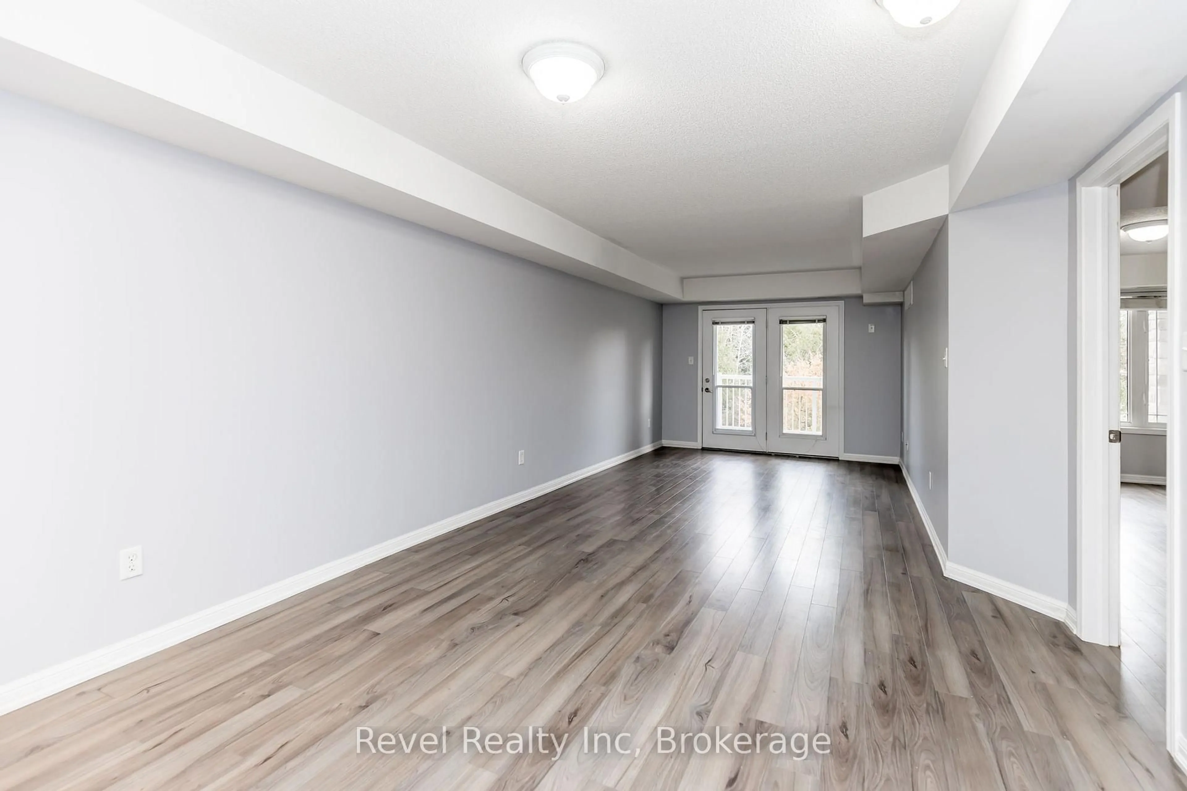 A pic of a room for 50 MULLIGAN Lane #213, Wasaga Beach Ontario L9Z 0C5