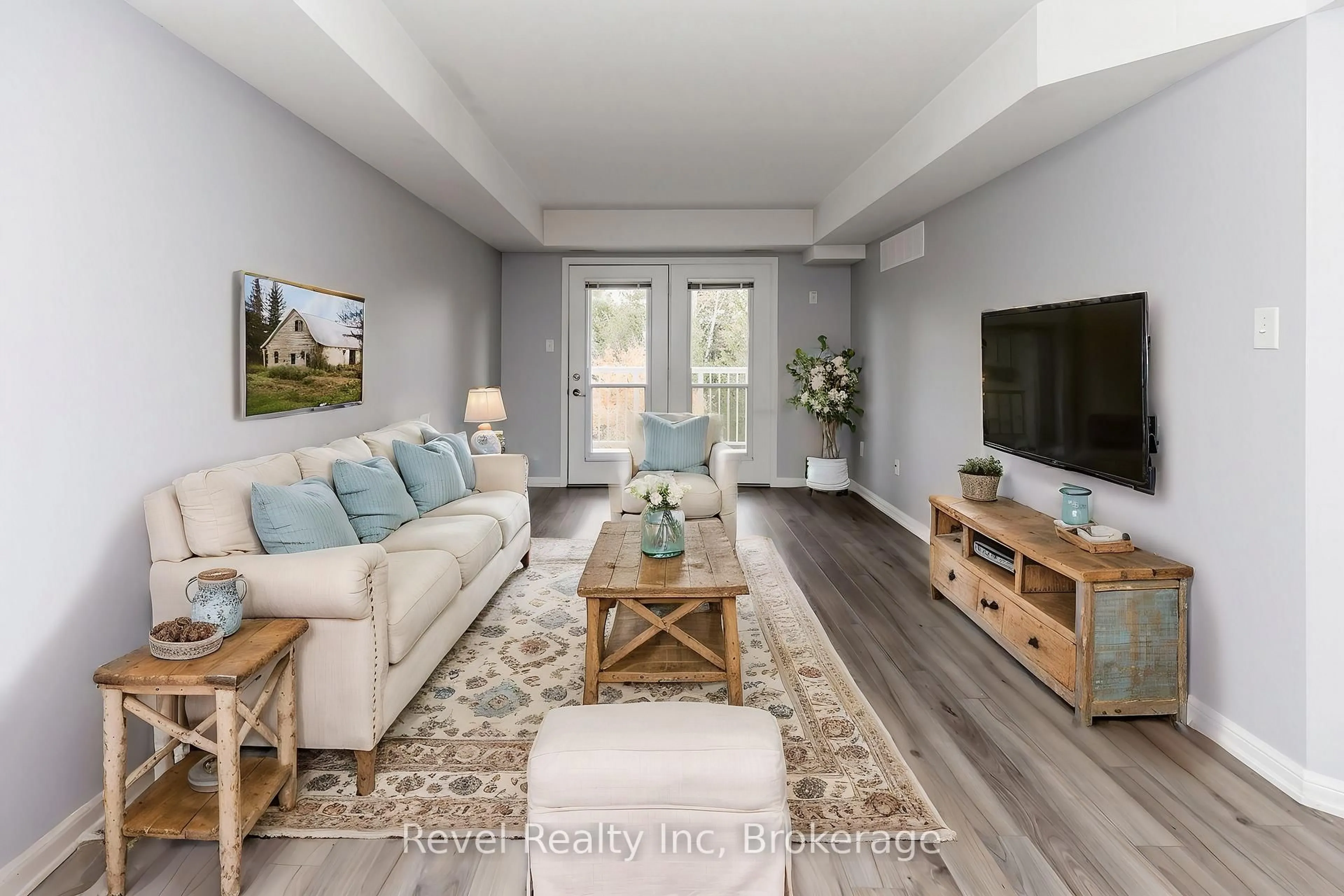 Living room with furniture, unknown for 50 MULLIGAN Lane #213, Wasaga Beach Ontario L9Z 0C5