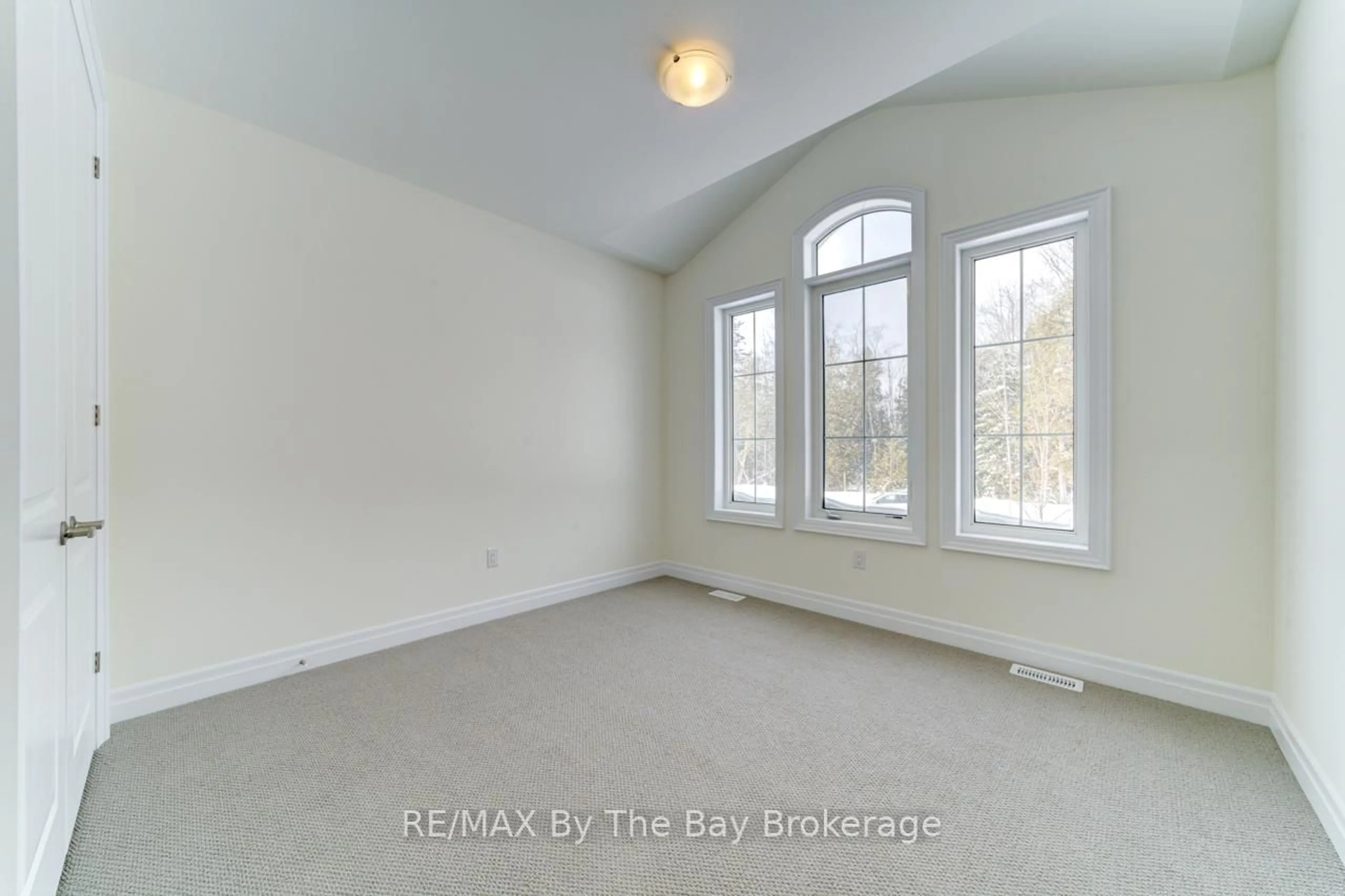 A pic of a room for 190 Mapleside Dr, Wasaga Beach Ontario L9Z 0L4