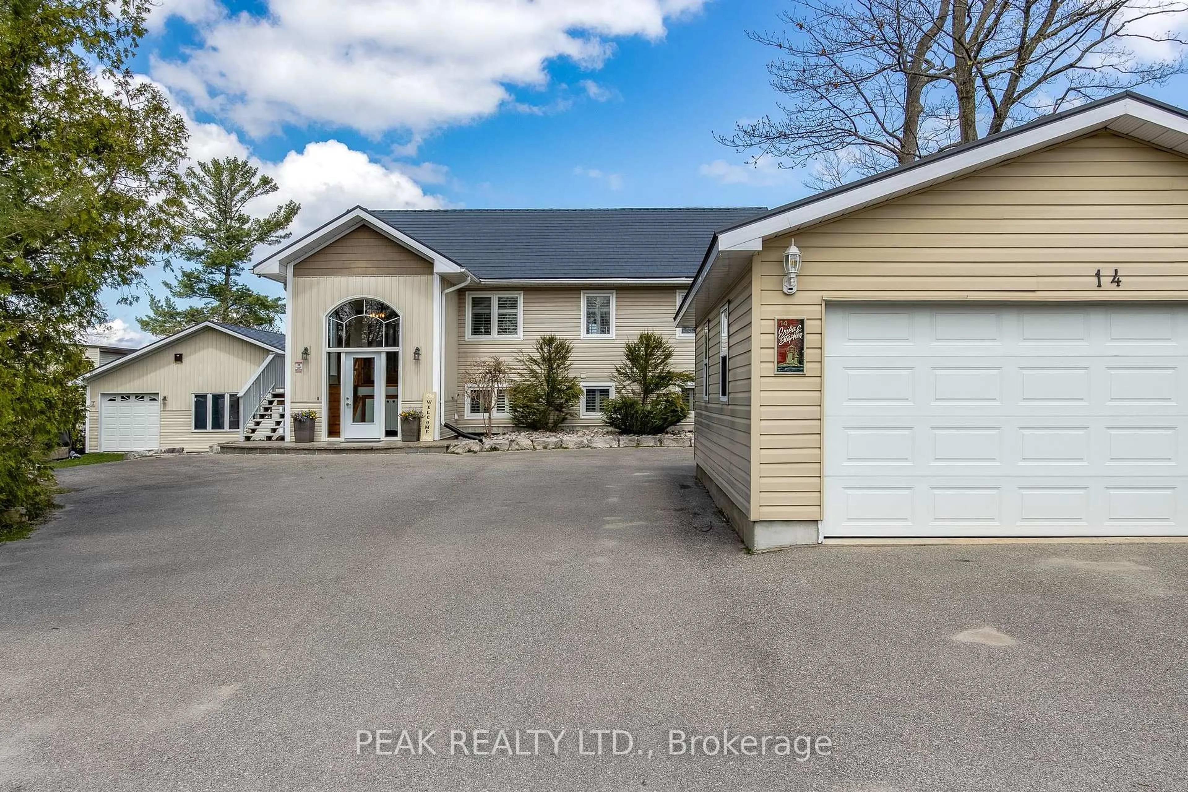 A pic from outside/outdoor area/front of a property/back of a property/a pic from drone, water/lake/river/ocean view for 14 Lighthouse Cres, Tay Ontario L0K 2A0