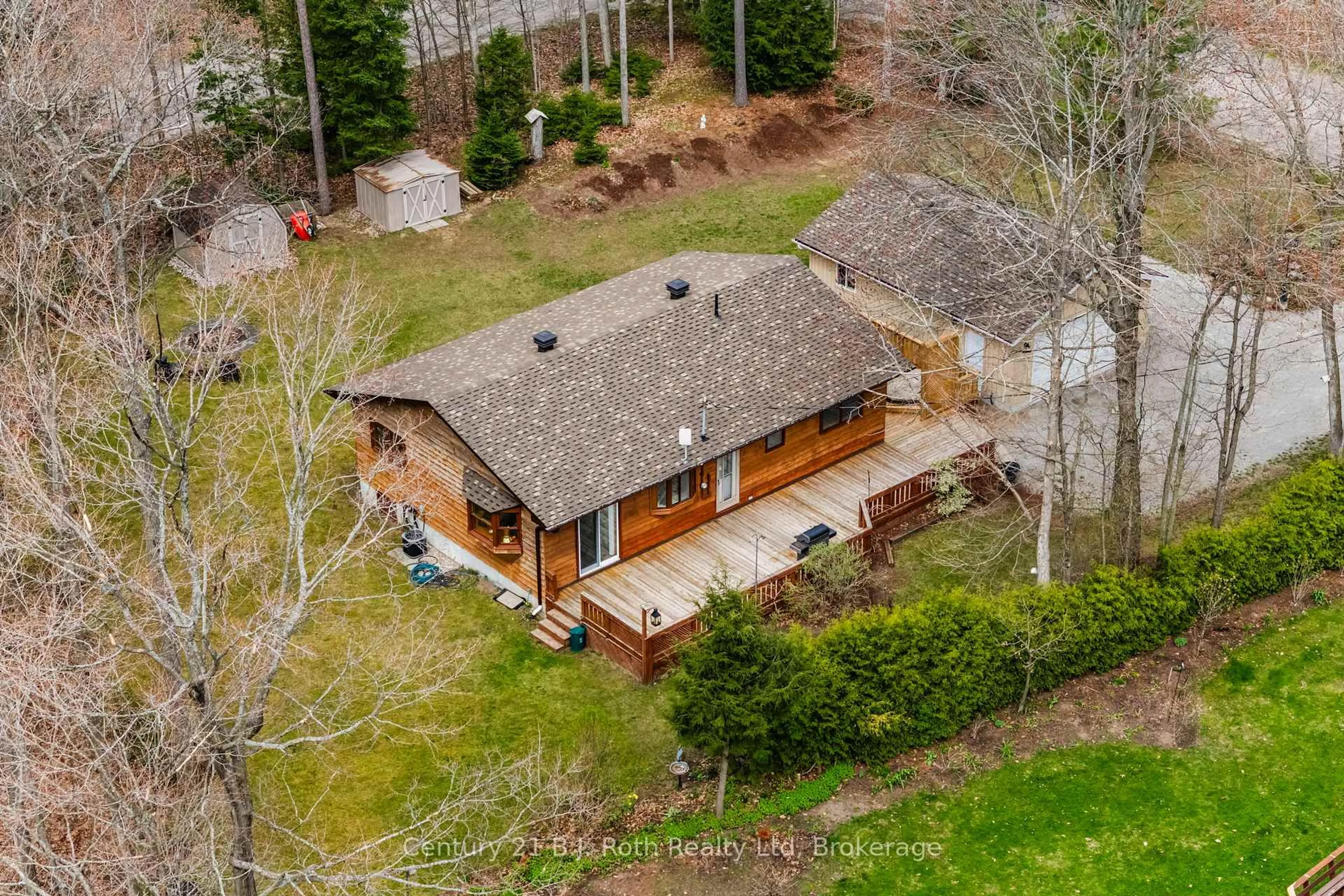 A pic from outside/outdoor area/front of a property/back of a property/a pic from drone, water/lake/river/ocean view for 3 Celestine Crt, Tiny Ontario L9M 0H3