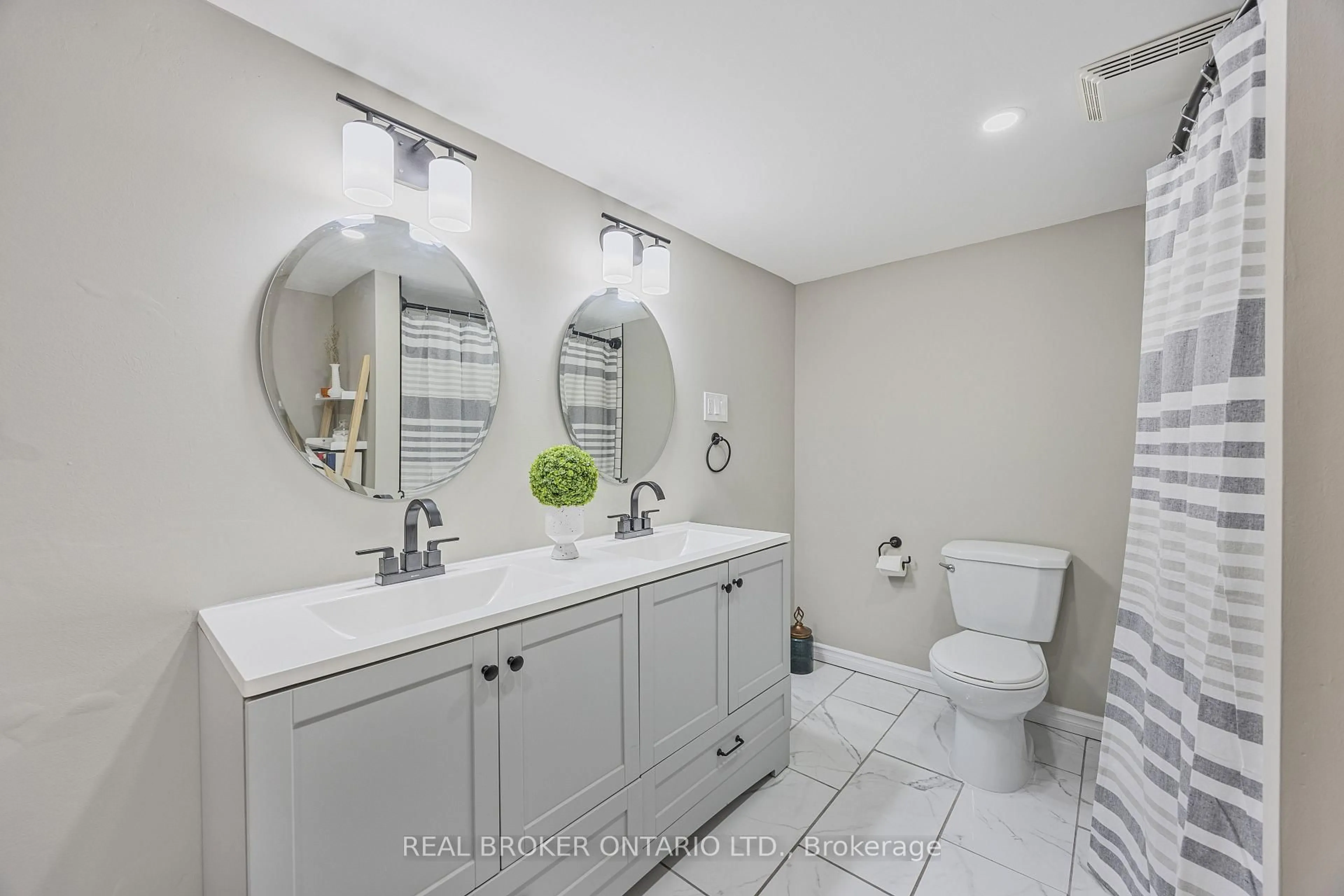 Contemporary bathroom, ceramic/tile floor for 59 Edwards Dr, Barrie Ontario L4N 9K8