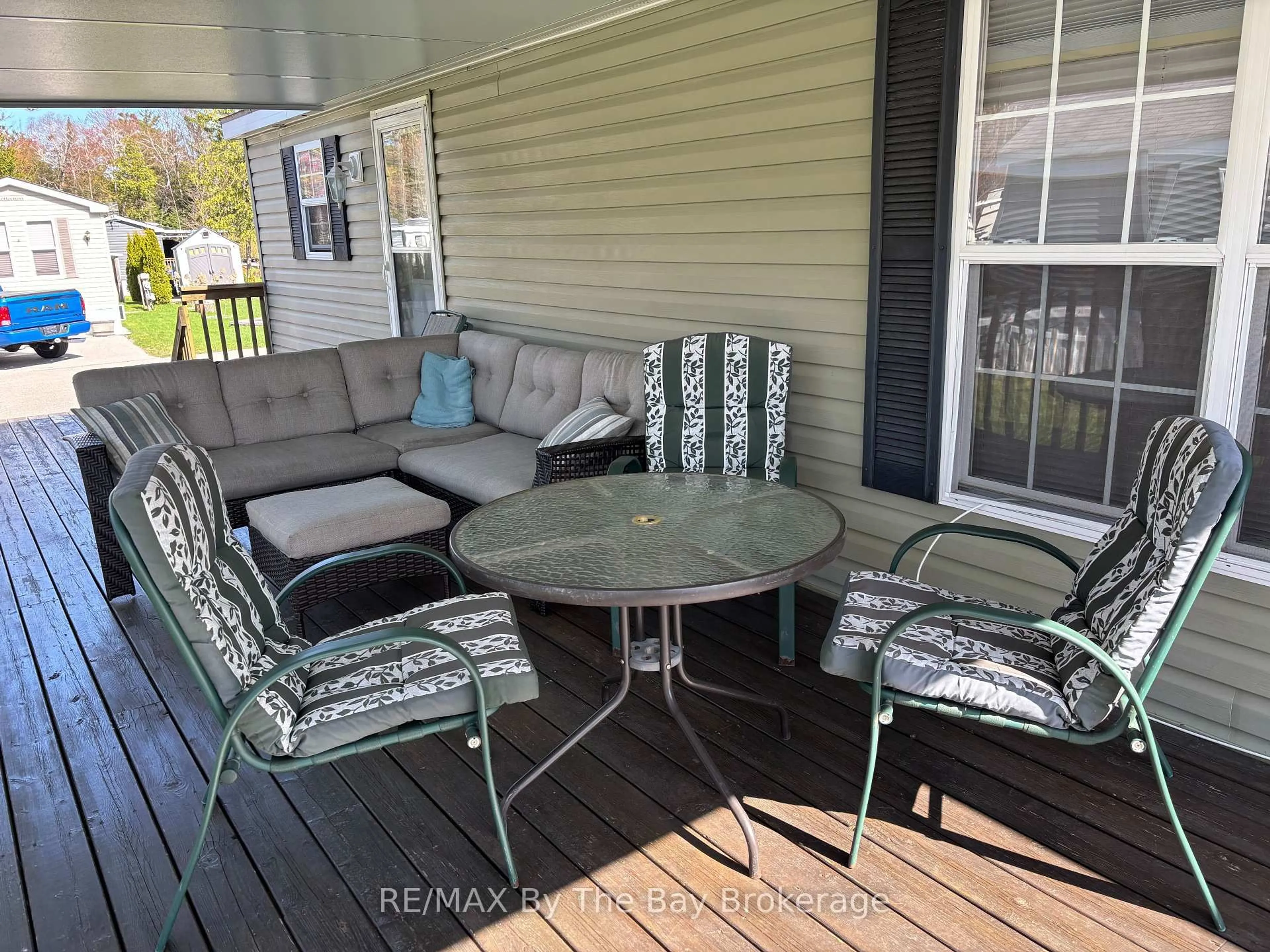 Patio, water/lake/river/ocean view for 9 KENORA Tr, Wasaga Beach Ontario L9Z 1X7