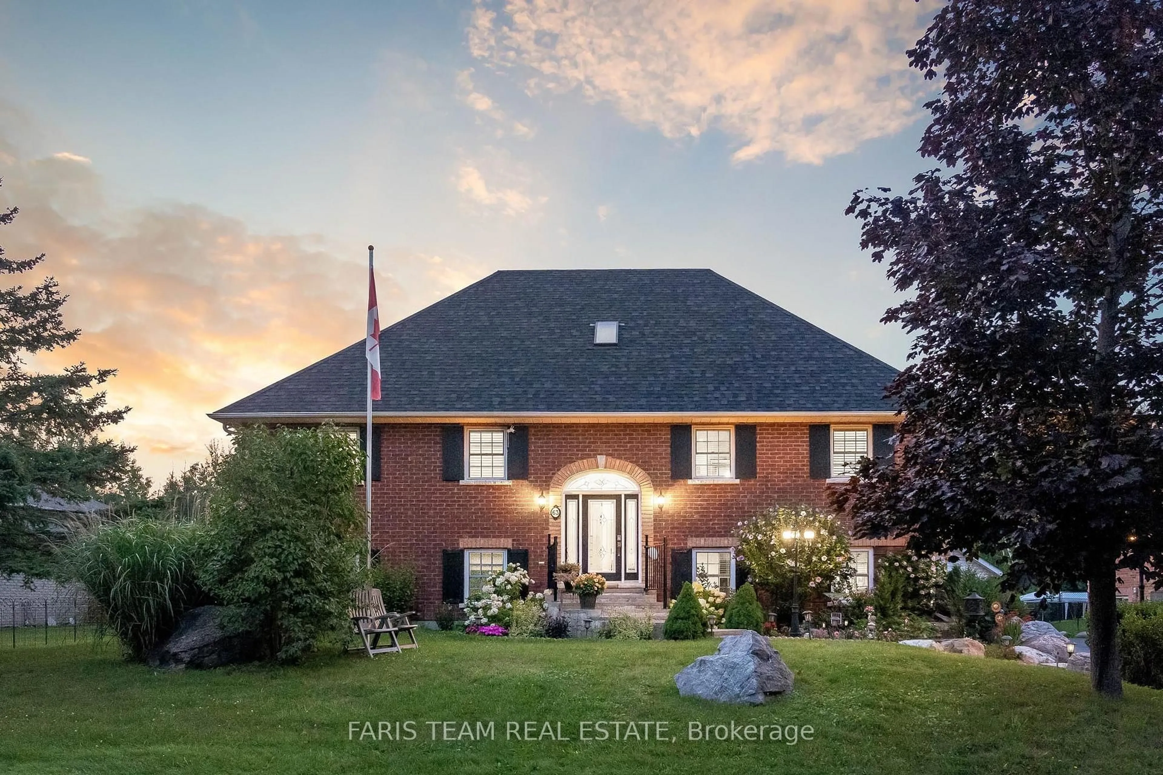 Home with brick exterior material, unknown for 63 Broadview St, Collingwood Ontario L9Y 0X2