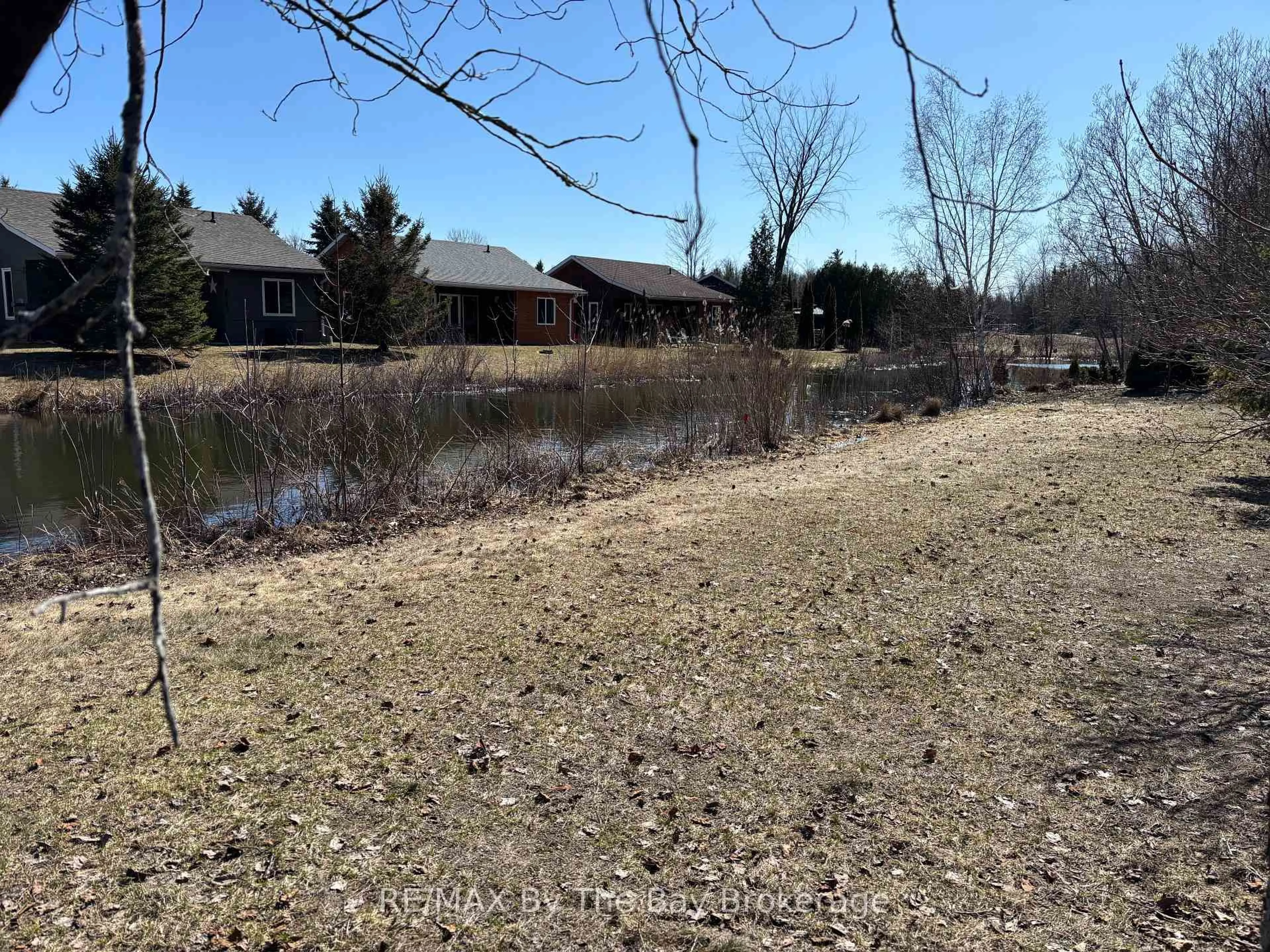 A pic from outside/outdoor area/front of a property/back of a property/a pic from drone, water/lake/river/ocean view for 60 Topaz St, Wasaga Beach Ontario L9Z 1X7