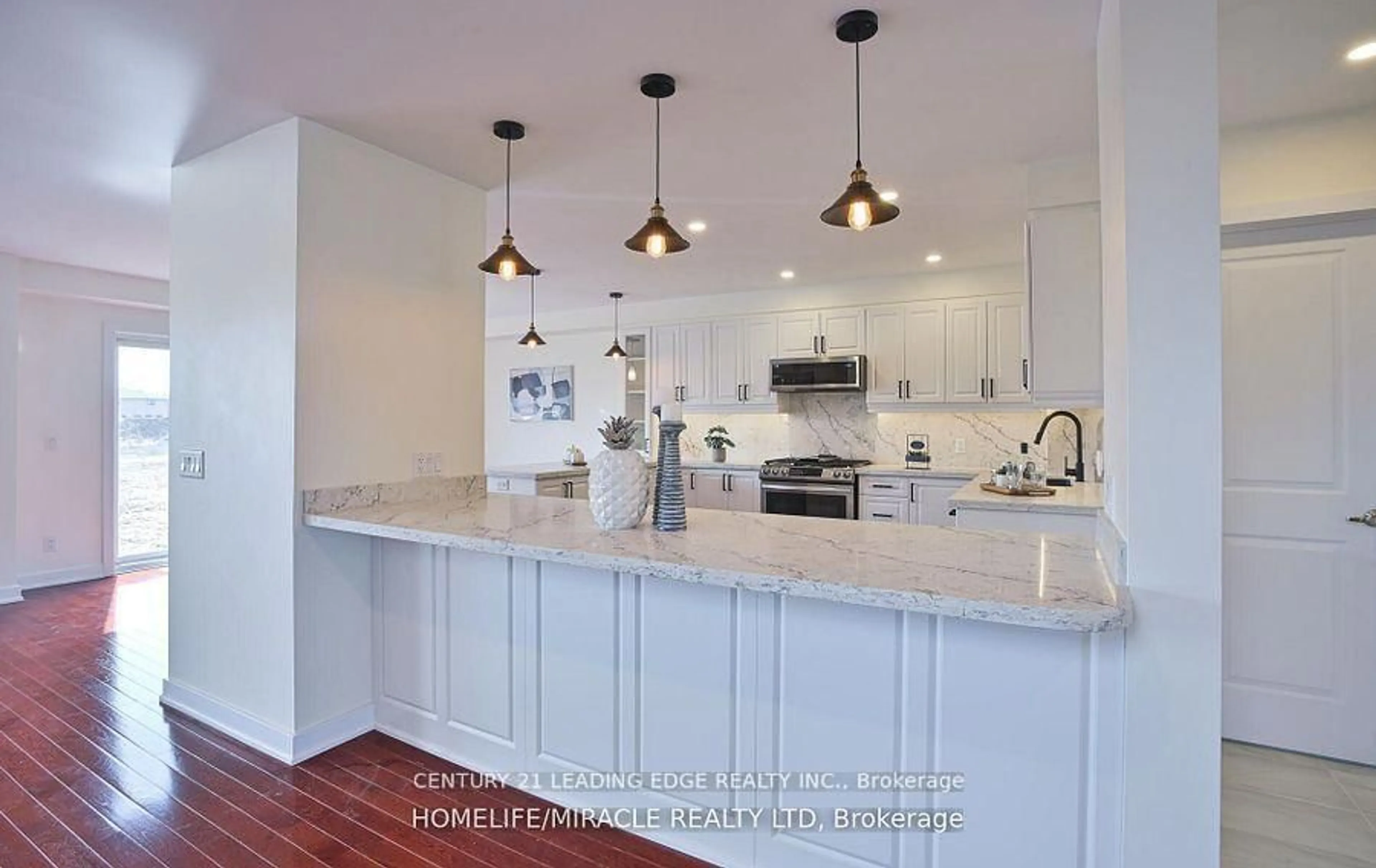Open concept kitchen, ceramic/tile floor for 7497 County Rd. 91 Rd, Clearview Ontario L0M 1S0