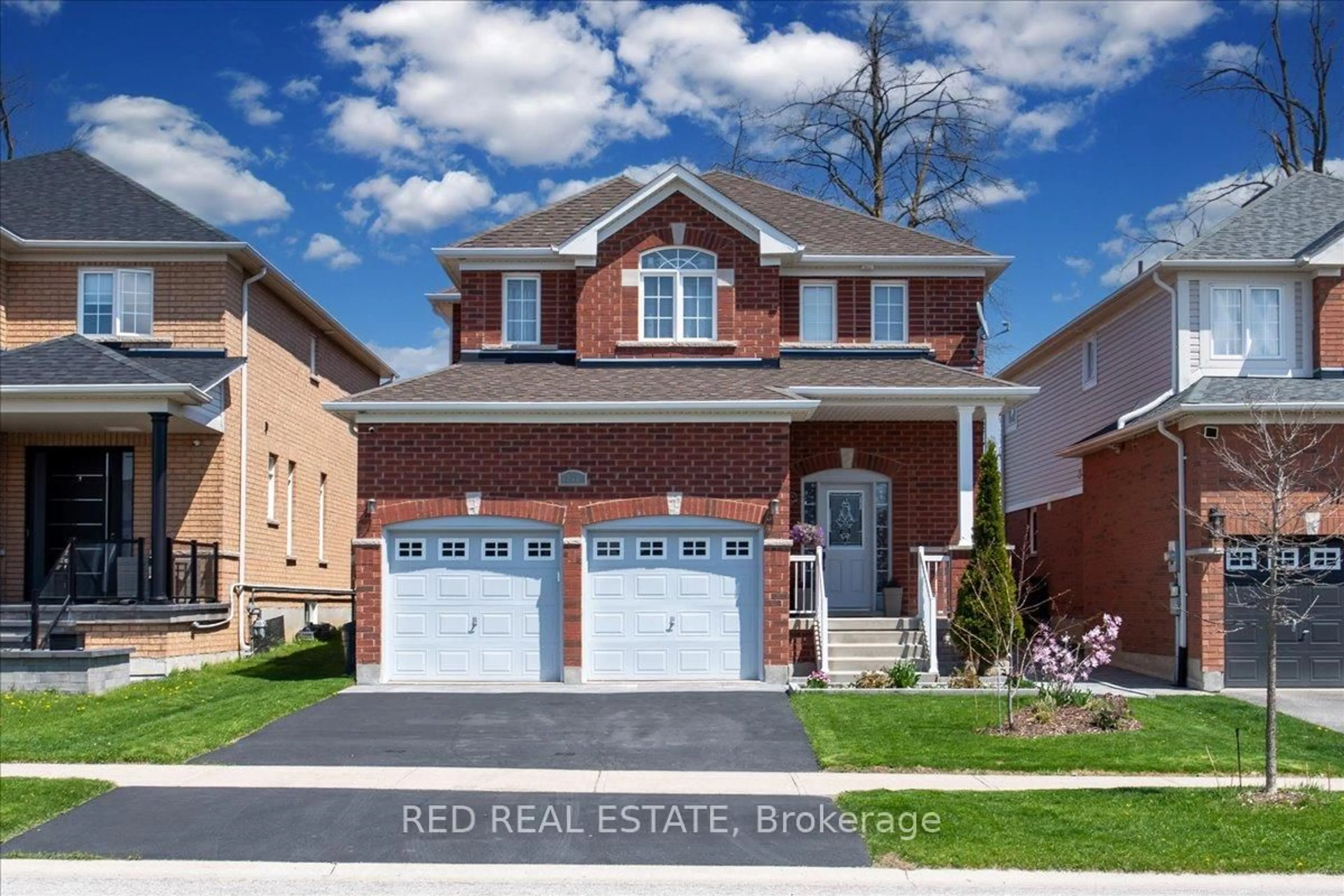 Home with brick exterior material, street for 117 Winchester Terr, Barrie Ontario L4M 0B3